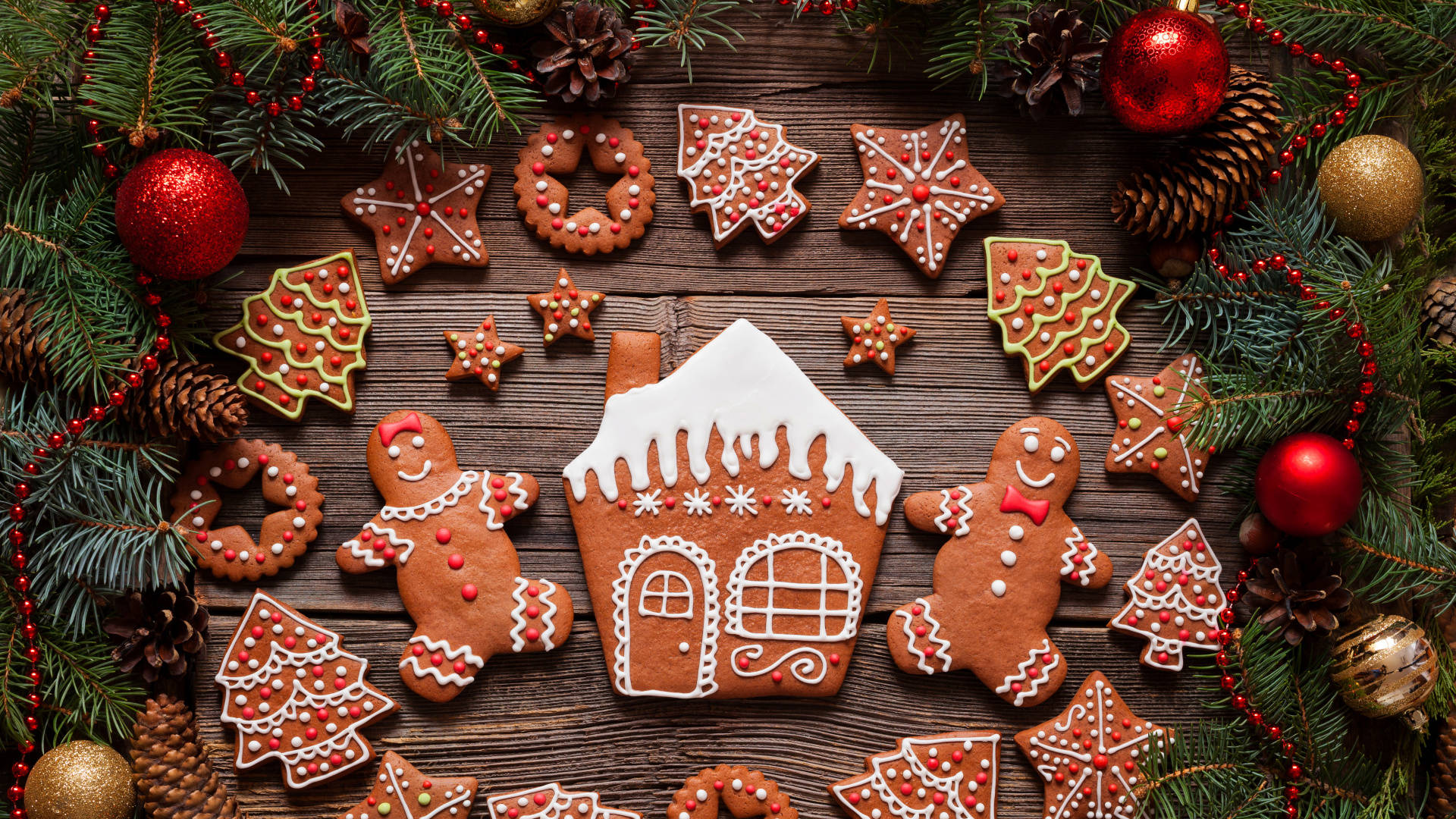 Christmas Gingerbread House Cookies, festive wooden table, gingerbread cookies shaped like houses, Full HD Desktop Wallpaper