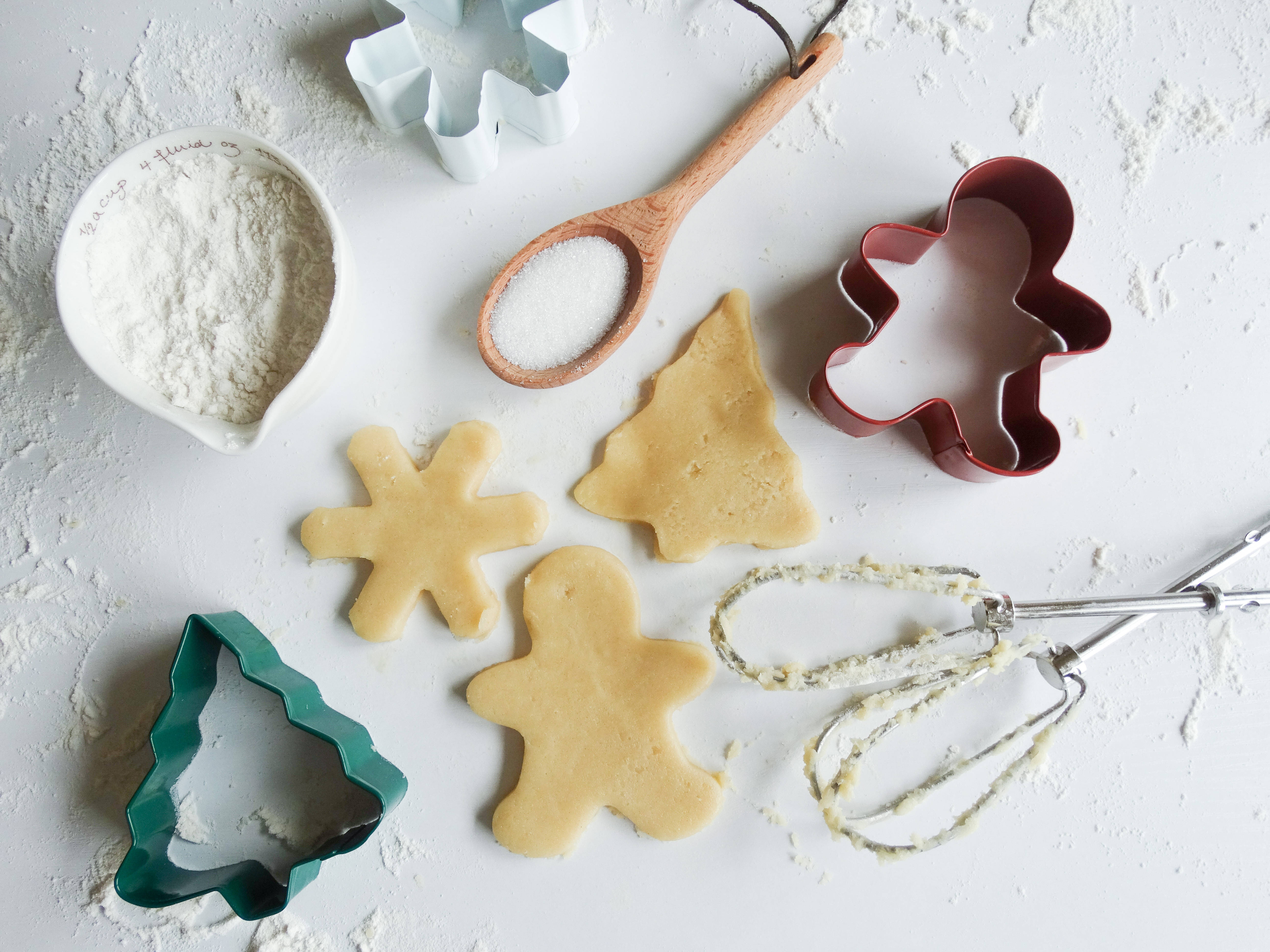 raw gingerbread cookies, gingerbread dough, festive cutters, 5K Desktop Wallpaper