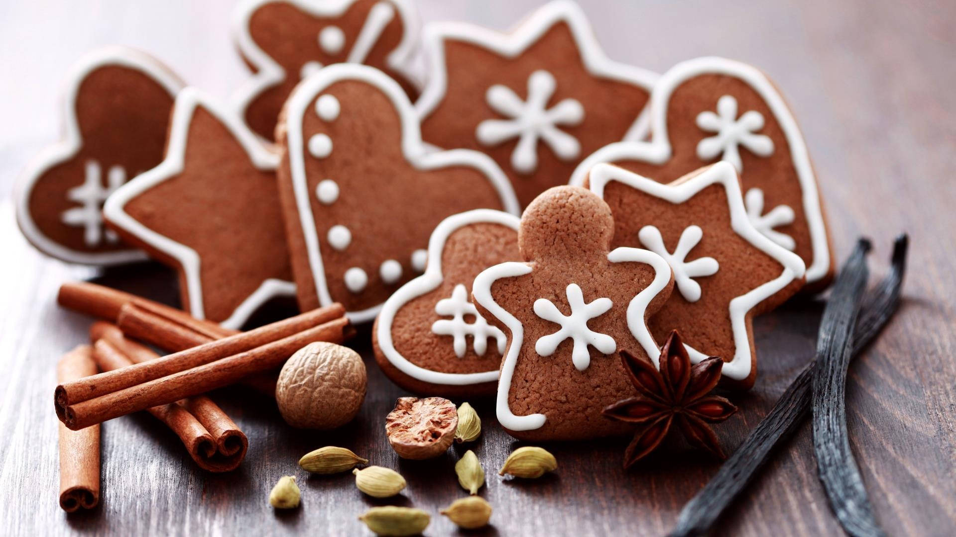 glazed gingerbread biscuits, white icing, cinnamon sticks, Full HD Desktop Wallpaper