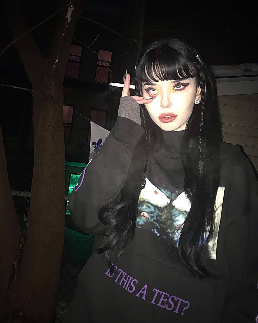 Cigarette Girl Aesthetic, grunge, PFP, SD Phone Wallpaper