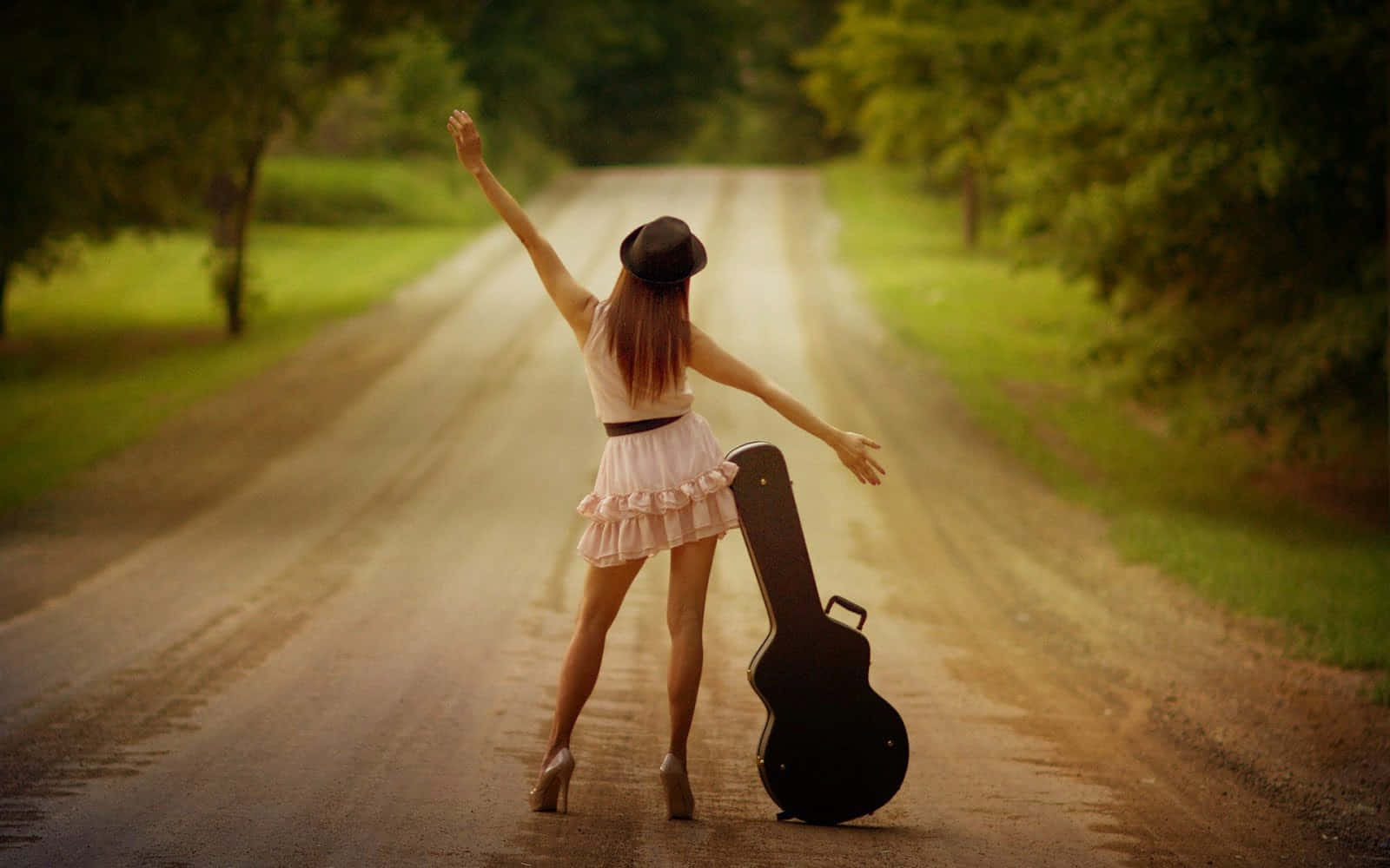 lonely road guitarist girl profile, pink dress, hat, HD Desktop Wallpaper