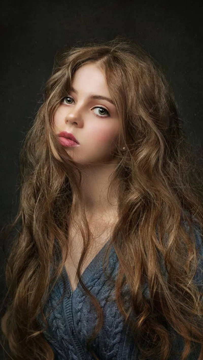 long wavy brown hair, green eyes, dark textured background, HD Phone Wallpaper