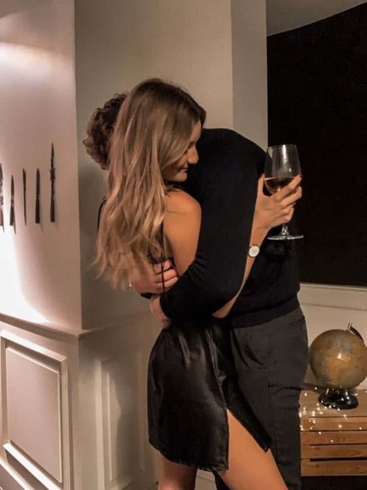 Girlfriend And Boyfriend, dimly lit modern interior, wine glass, SD Phone Wallpaper