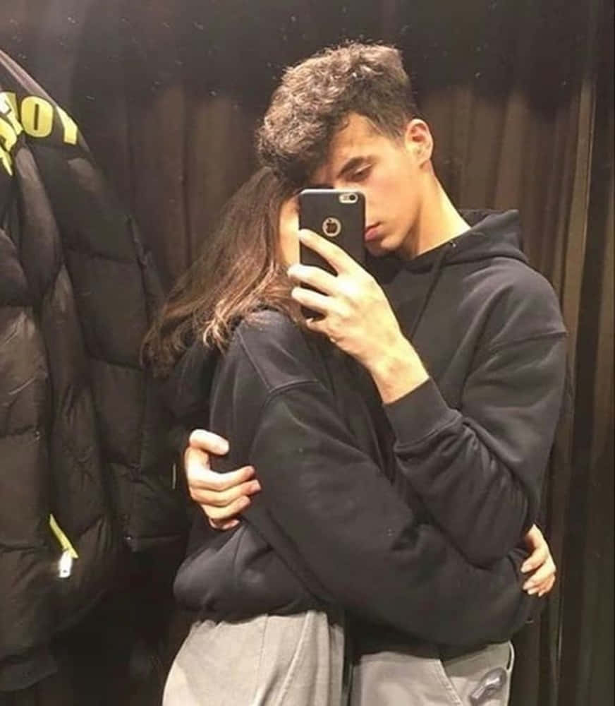 Girlfriend And Boyfriend, mirror selfie, dimly lit room, SD Phone Wallpaper