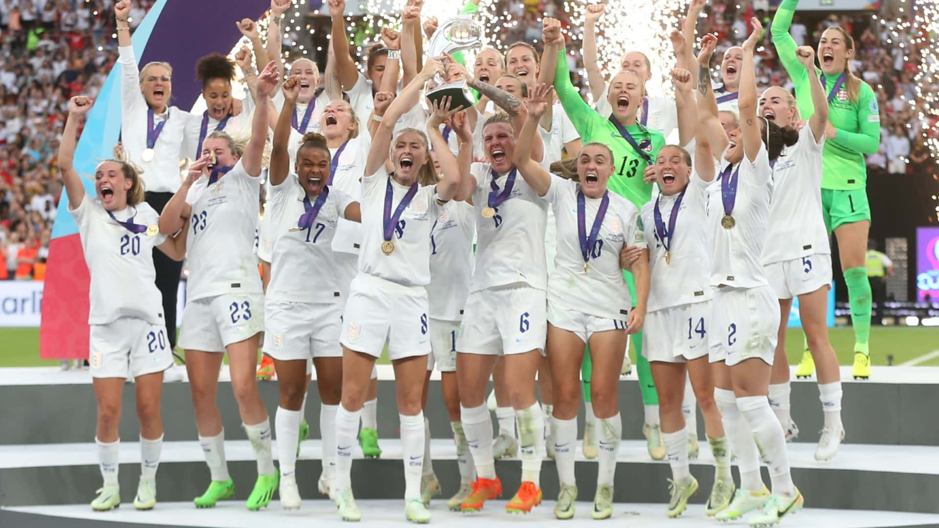 women's soccer team, podium, trophy, Full HD Desktop Wallpaper