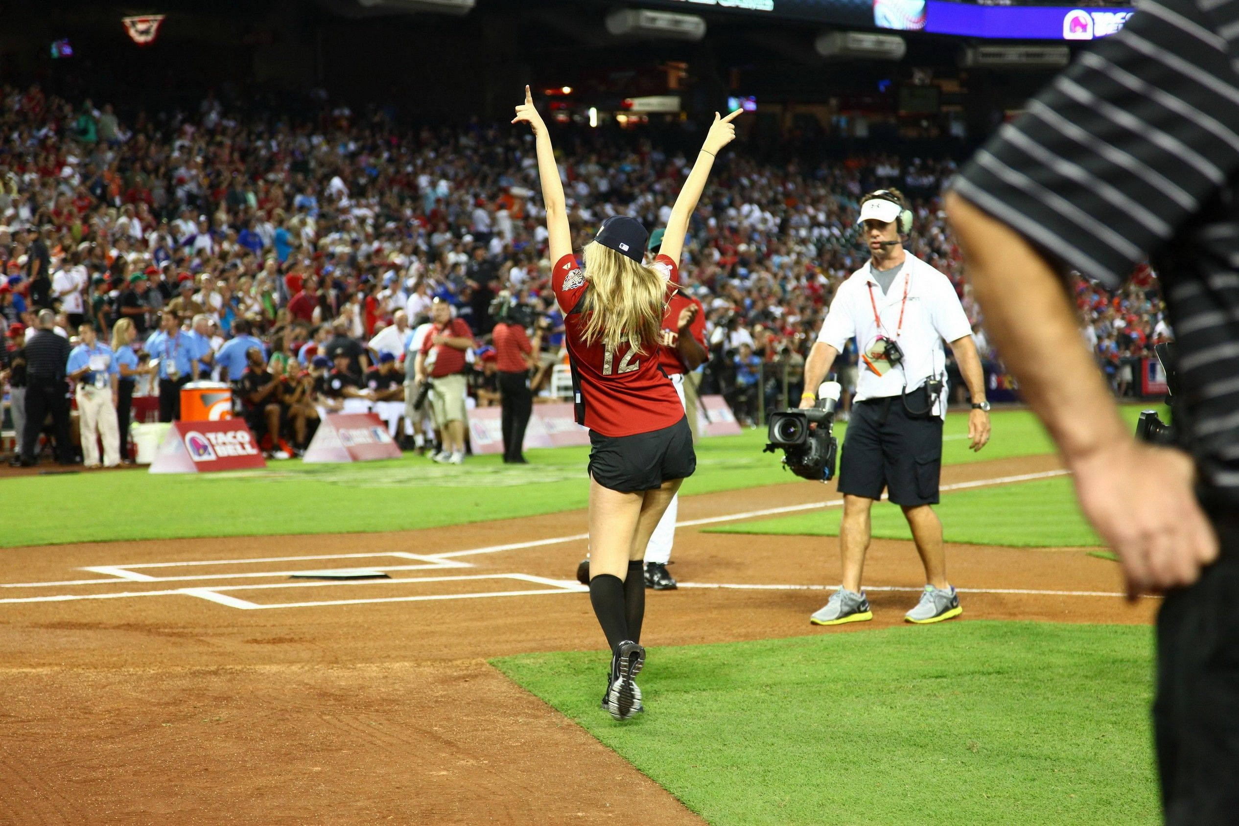 softball player, red jersey number 12, lit stadium field, Full HD Desktop Wallpaper