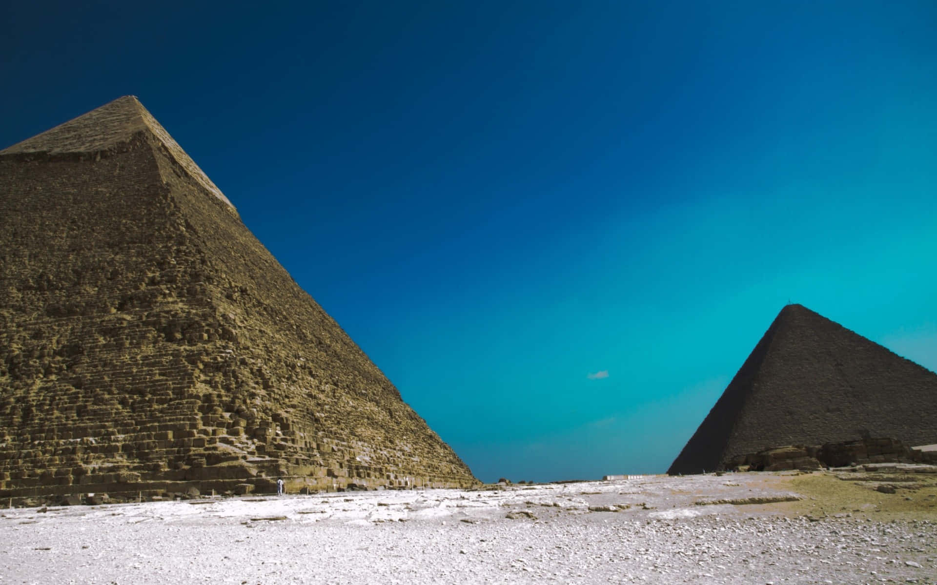 Giza Pyramids, vibrant blue sky, sunlit desert landscape, Full HD Desktop Wallpaper