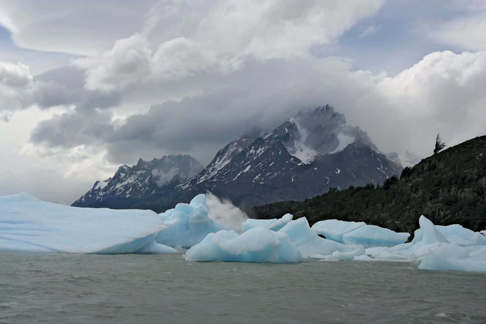 glacial landscape, icebergs, mountains, HD Desktop Wallpaper