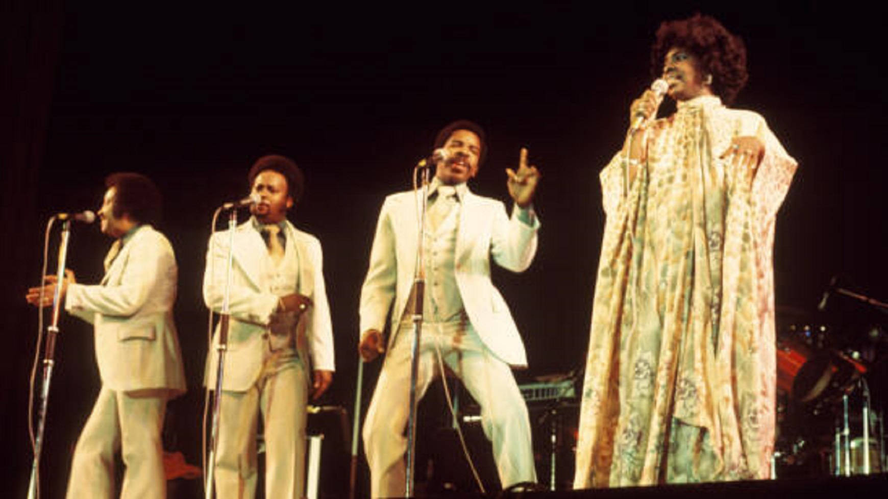 Gladys Knight And The Pips, white suits, floral gown, HD Desktop Wallpaper
