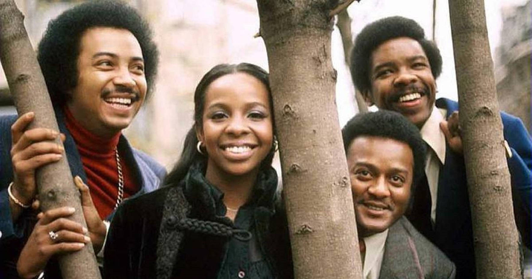 Gladys Knight And The Pips, afros, tree trunks, HD Desktop Wallpaper