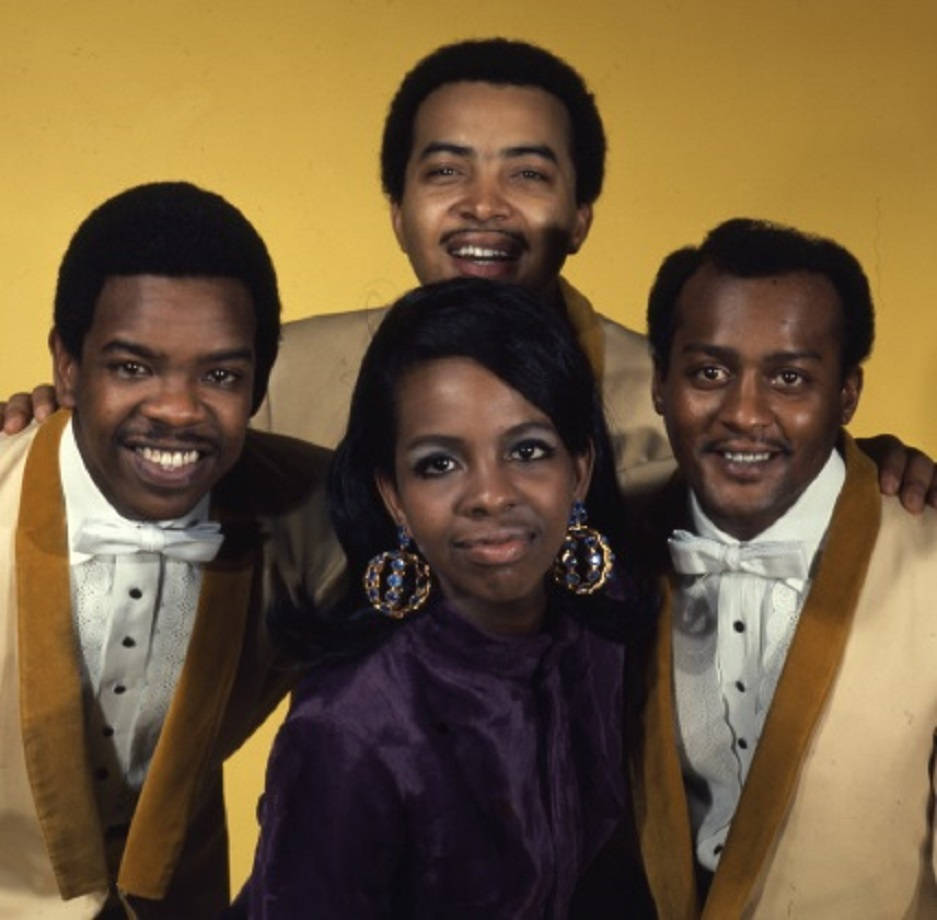 Gladys Knight And The Pips, gold tuxedos, purple dress, SD Desktop Wallpaper