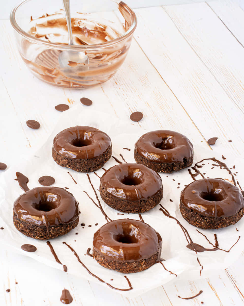 Glazed Donut, chocolate-glazed donuts, crumbly texture, SD Phone Wallpaper