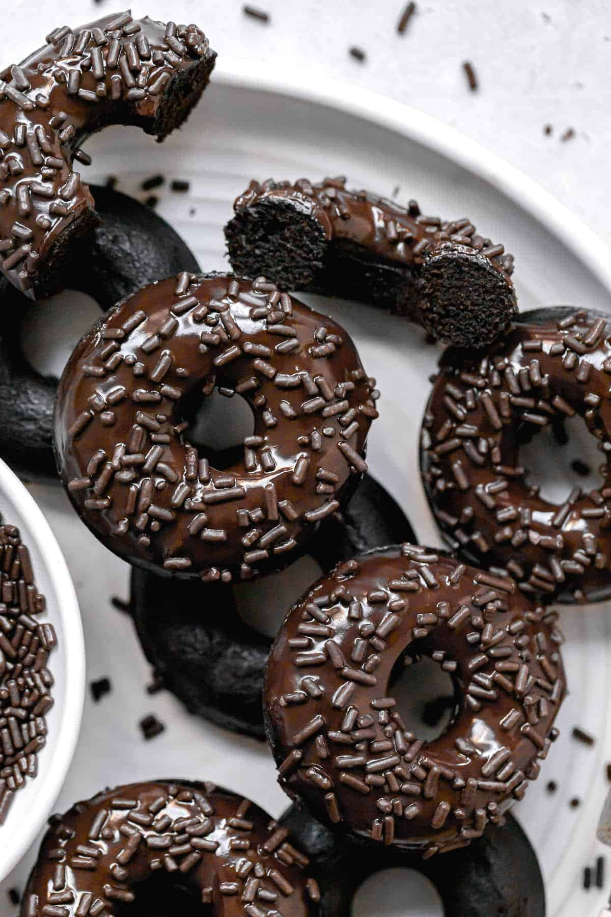 glazed donut, glossy glaze, sprinkles, HD Phone Wallpaper