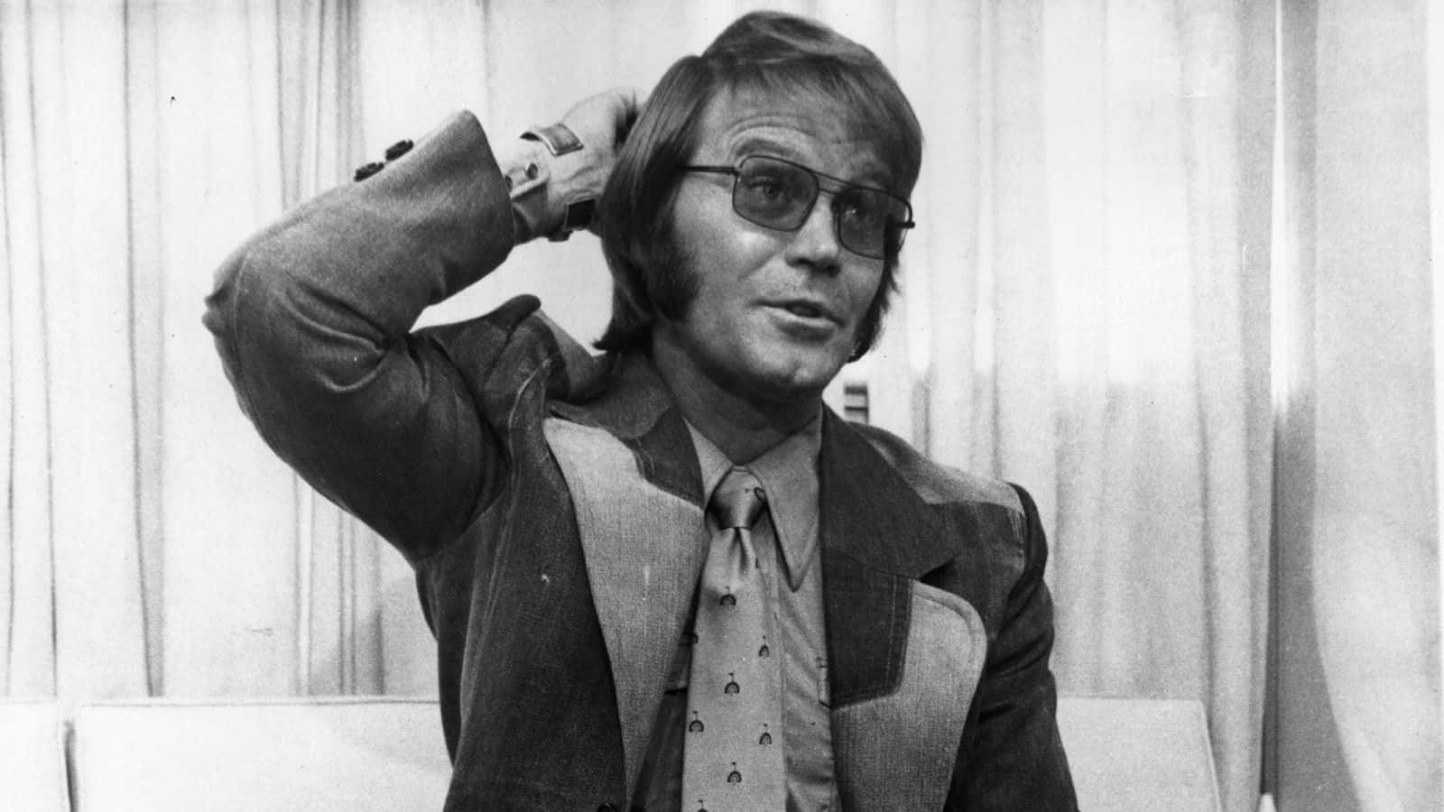 Glen Campbell, classic pose, glasses, HD Desktop Wallpaper