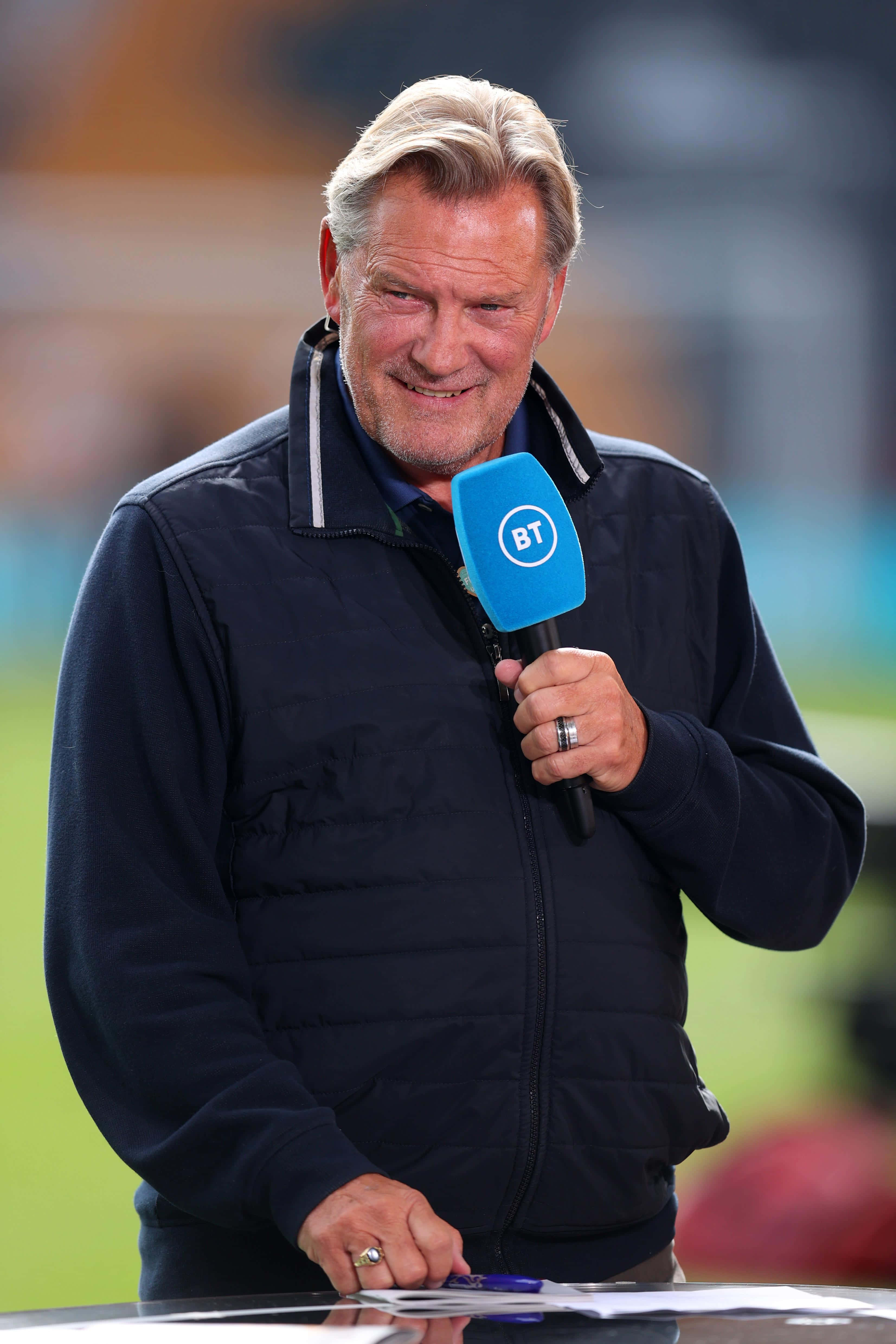 Glenn Hoddle, dark jacket, blue BT microphone, 4K Phone Wallpaper