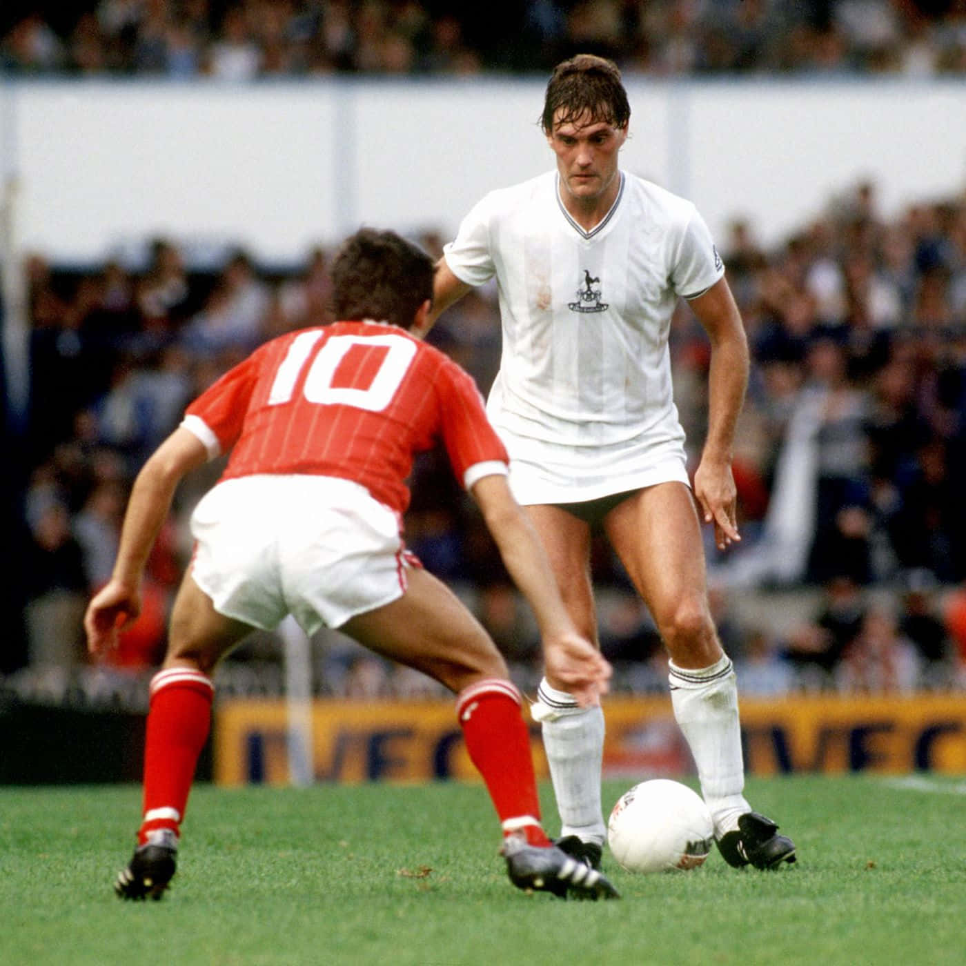 Glenn Hoddle, young football match, vibrant green pitch, HD Desktop Wallpaper