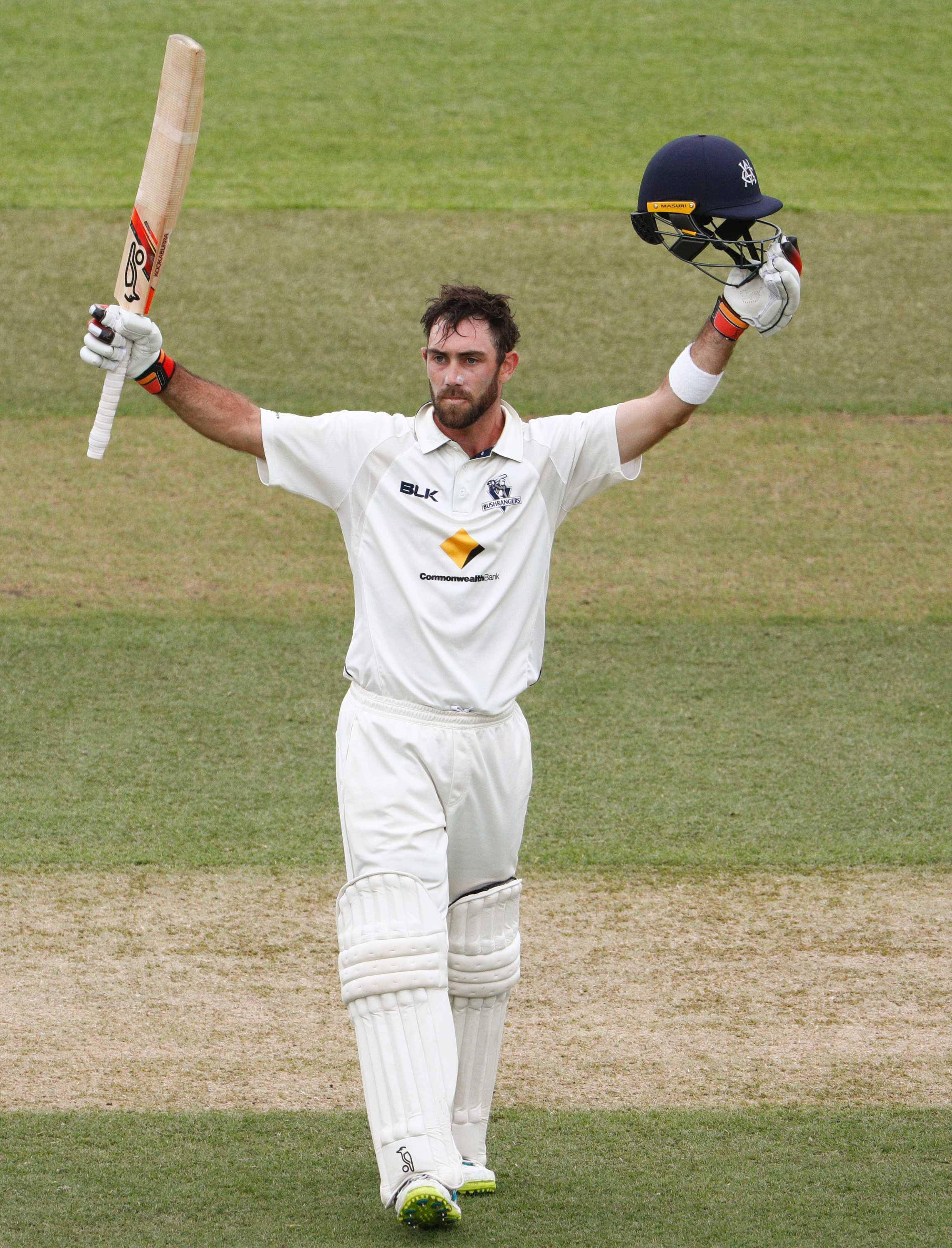 Glenn Maxwell, all white uniform, bat, 2K Phone Wallpaper