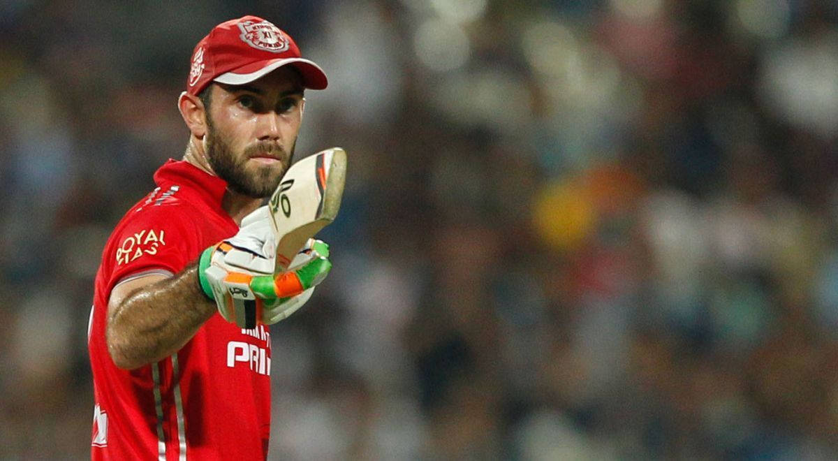 Glenn Maxwell, red uniform, bat, SD Desktop Wallpaper
