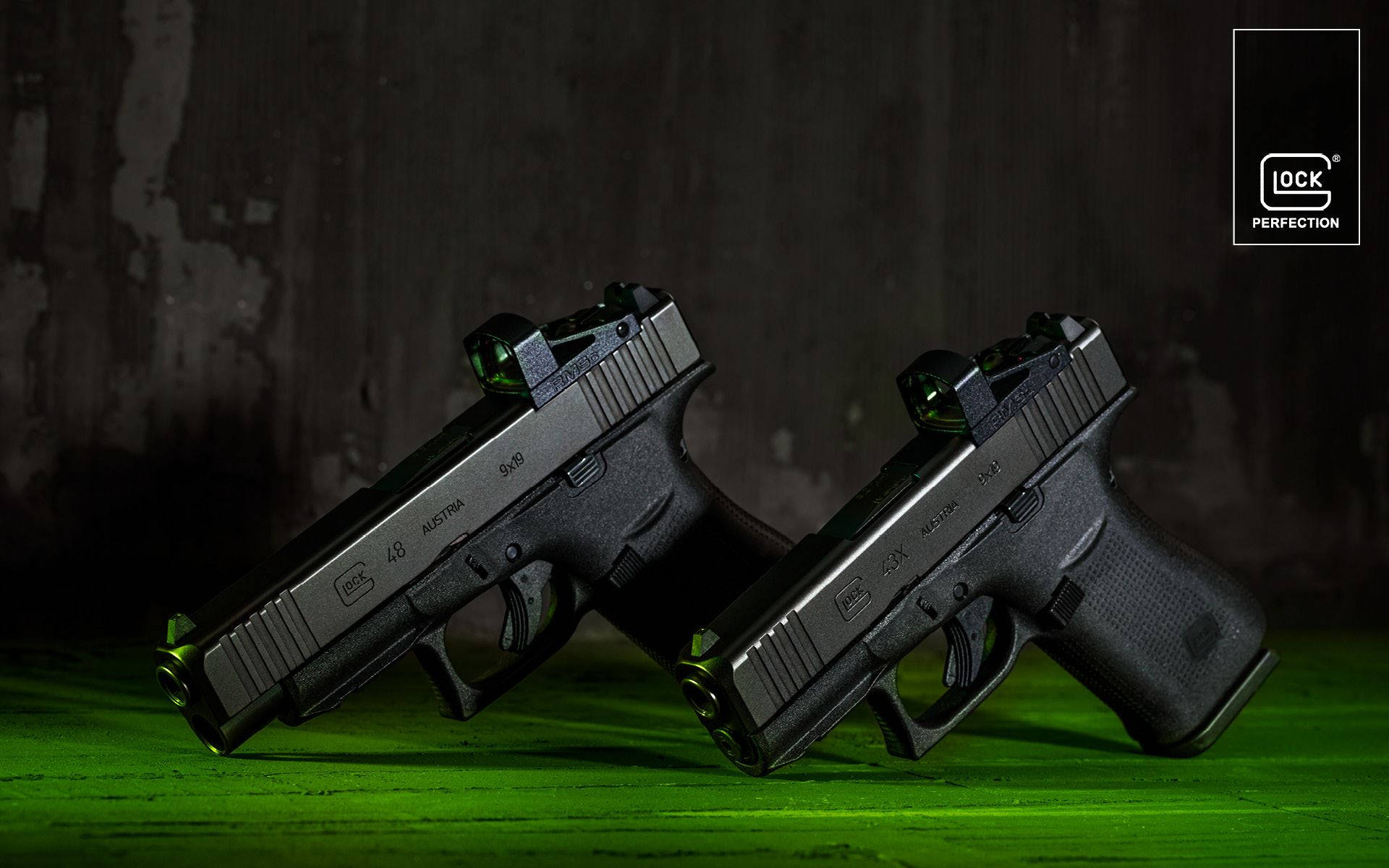 Glock, black, green glowing sights, Full HD Desktop Wallpaper