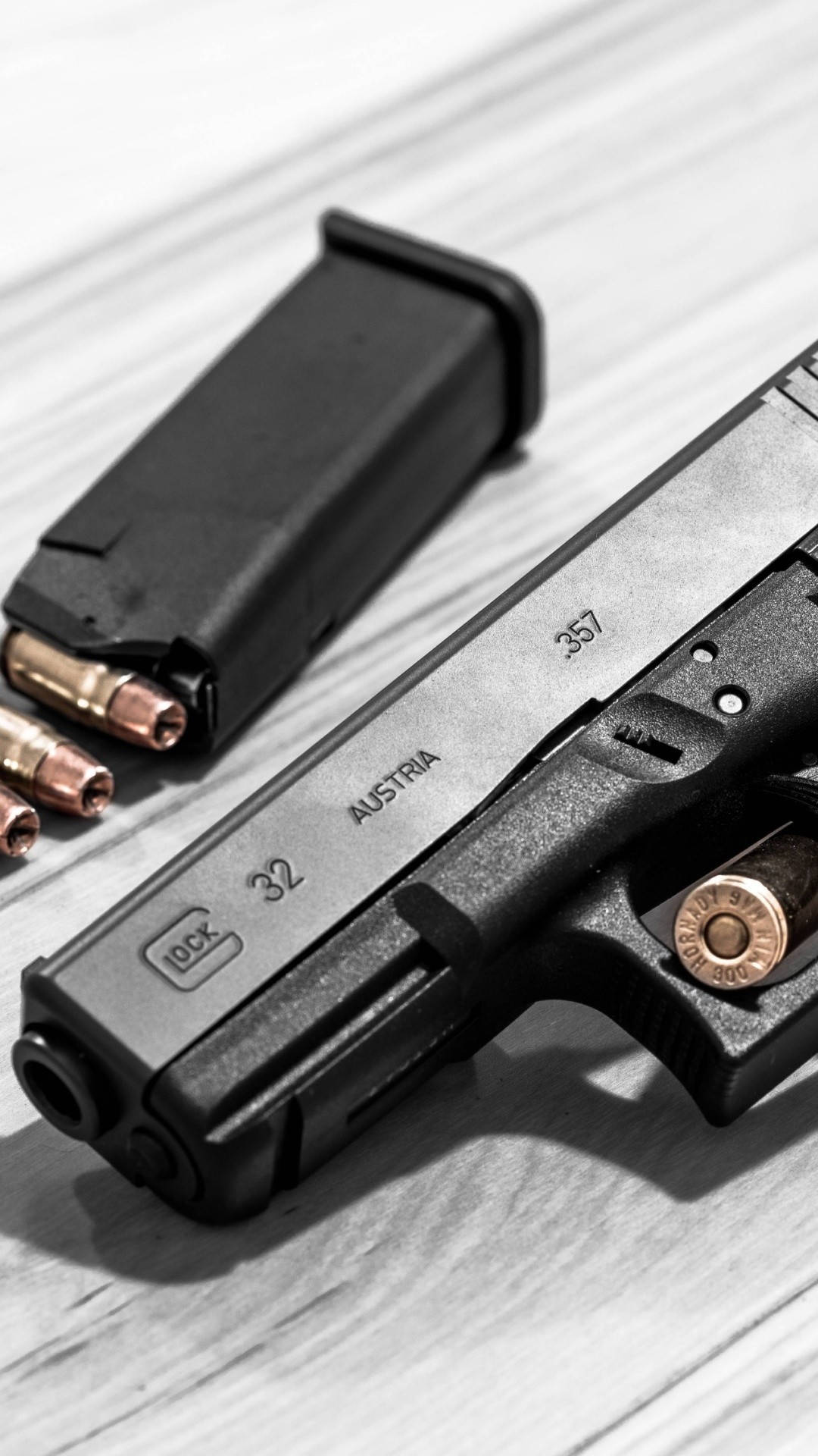 Glock 32, magazine, copper-jacketed bullets, Full HD Phone Wallpaper
