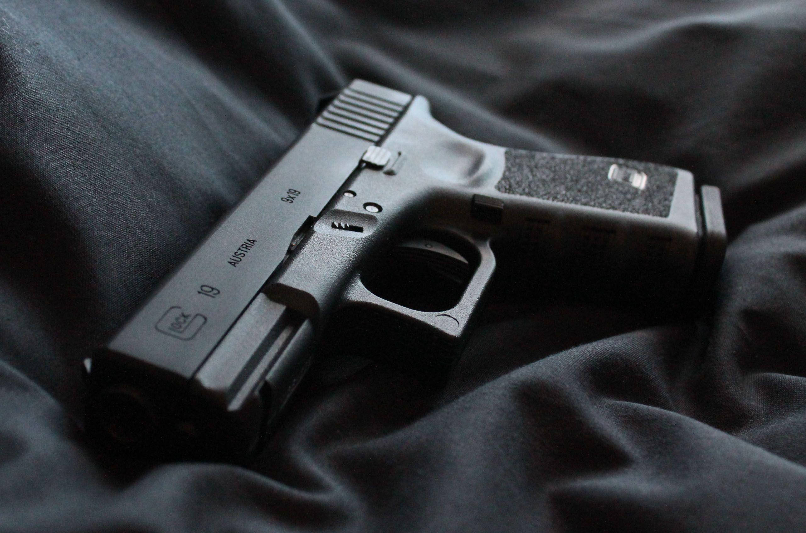 Glock 19, black cloth, semi-automatic pistol, 2K Desktop Wallpaper