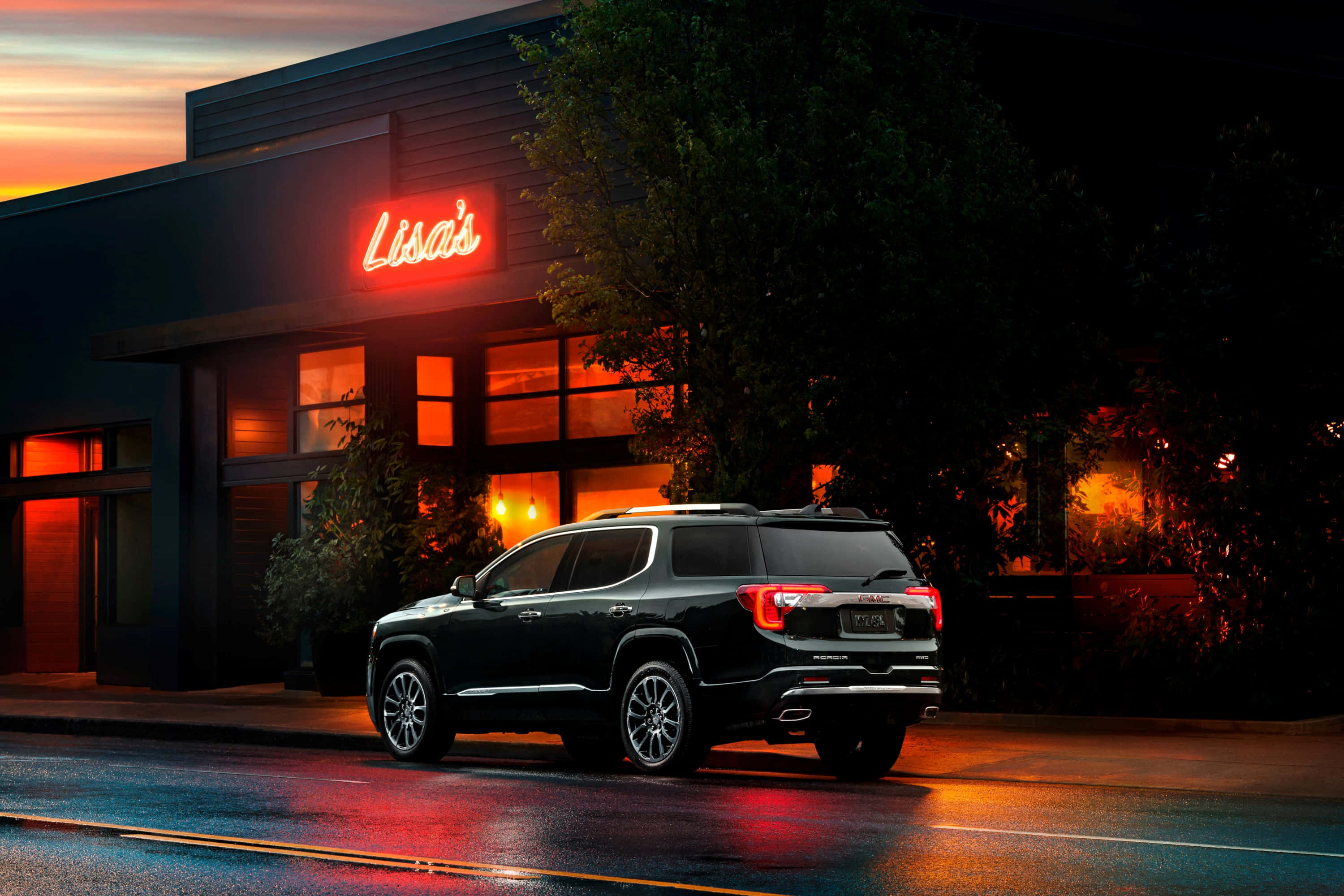 GMC Acadia, black SUV, wet street, 2K Desktop Wallpaper