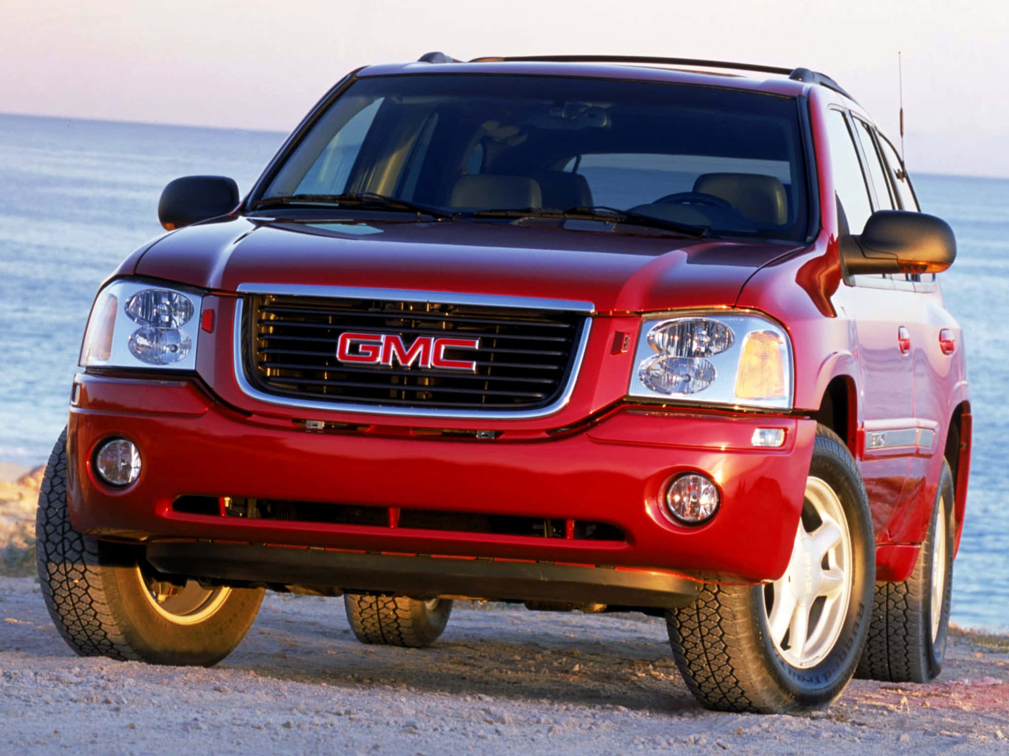 GMC Envoy, sandy beach, ocean waves, Full HD Desktop Wallpaper