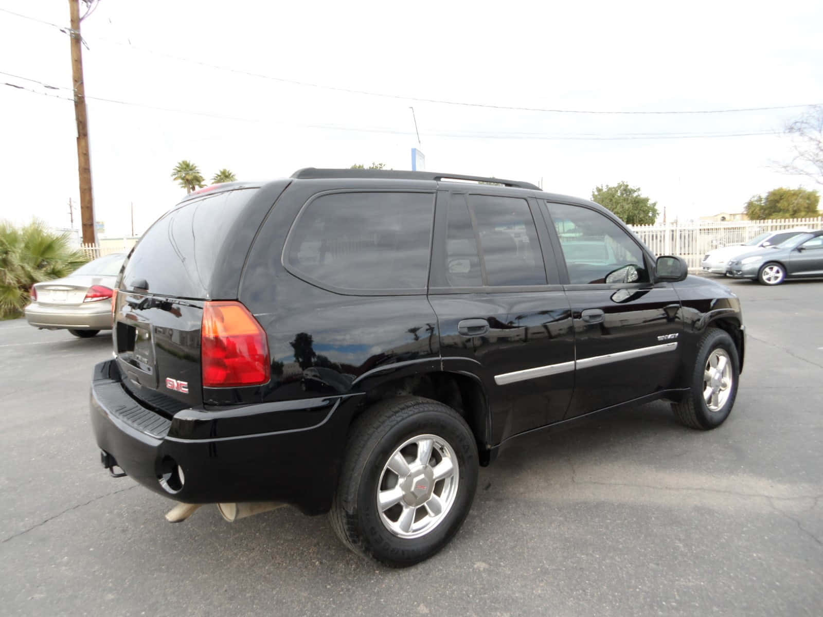 GMC Envoy, sleek, glossy black, HD Desktop Wallpaper