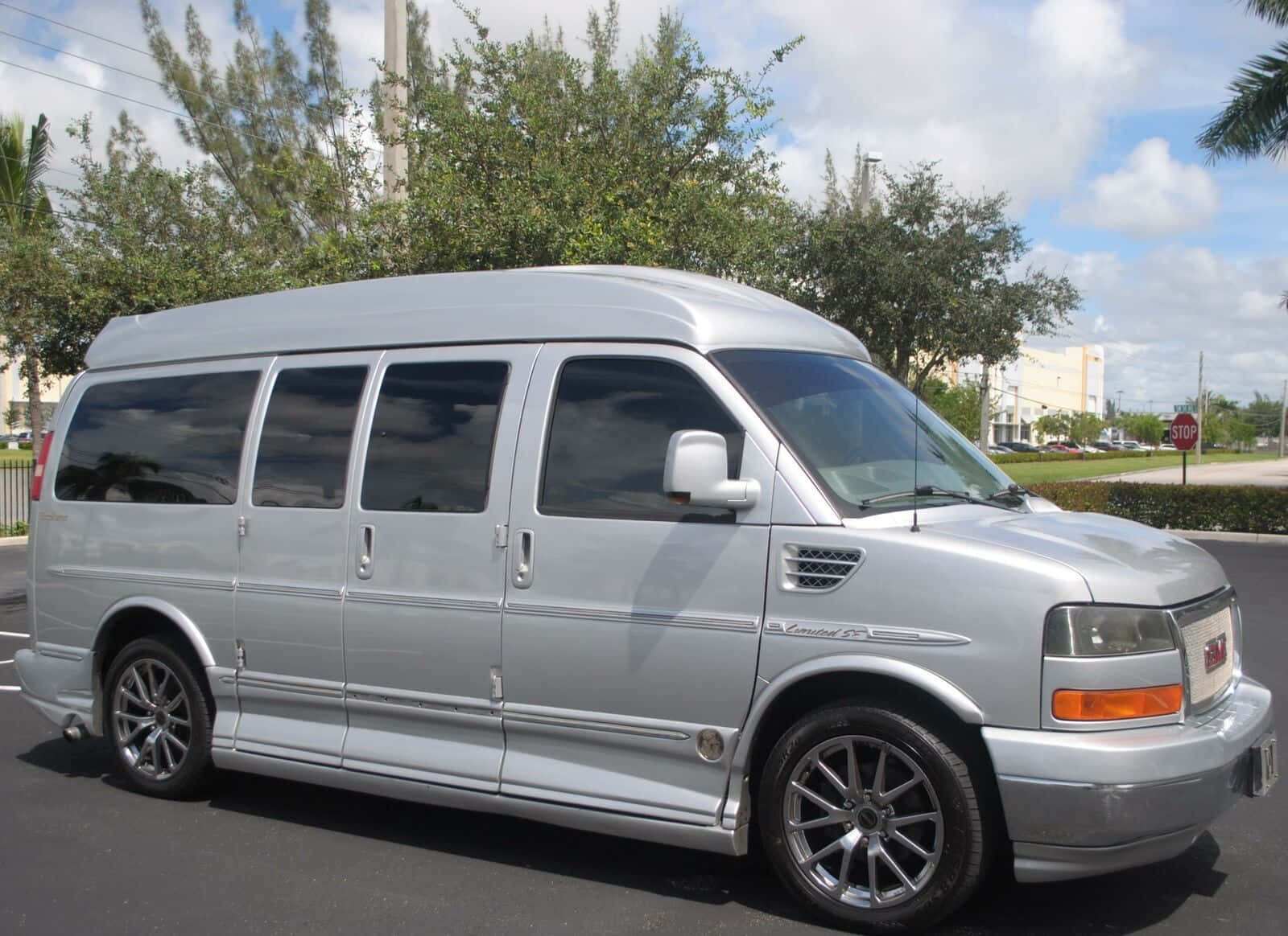 GMC Savana, silver, partly cloudy sky, HD Desktop Wallpaper