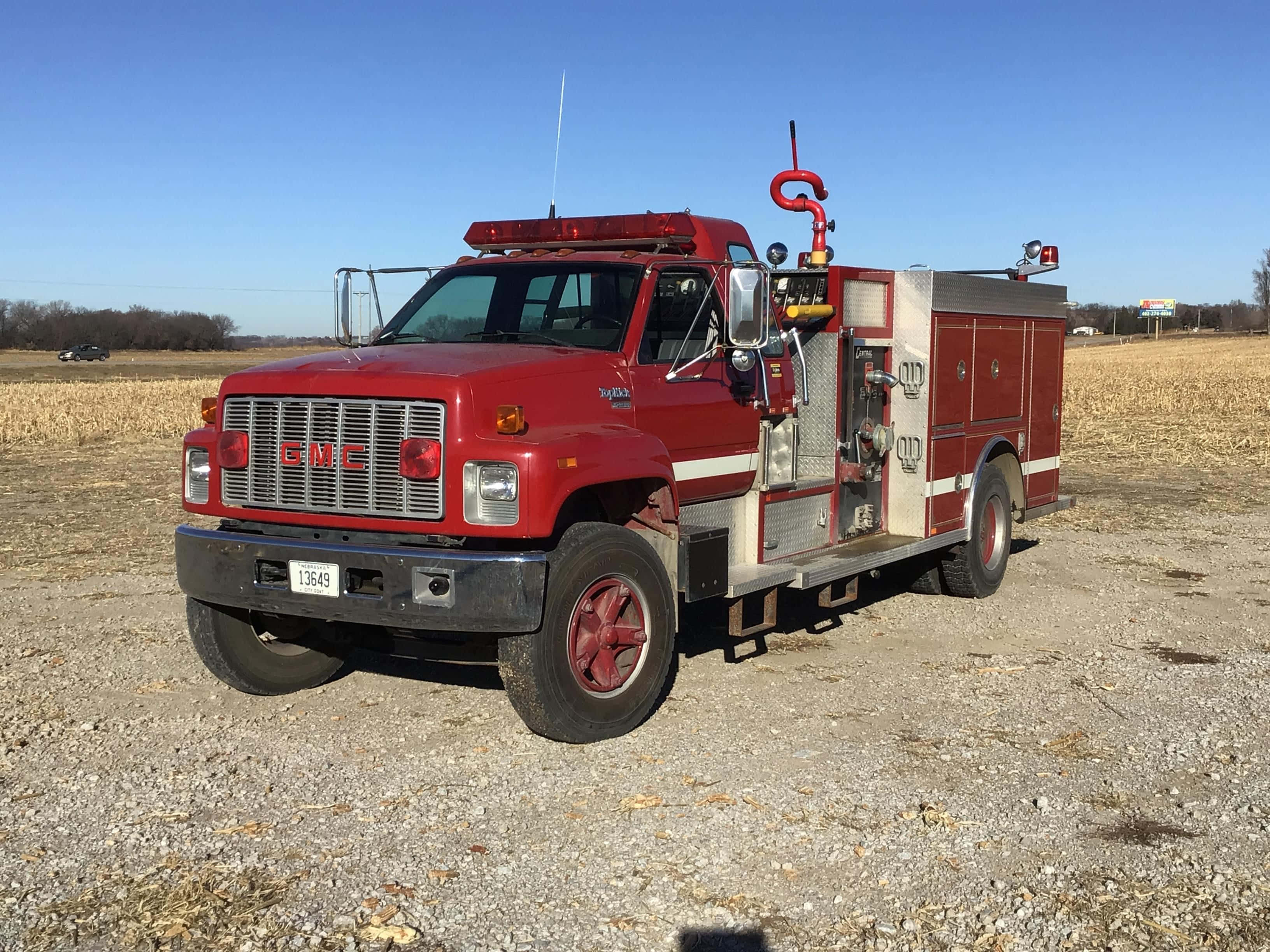 GMC Topkick, red, fire truck, 2K Desktop Wallpaper