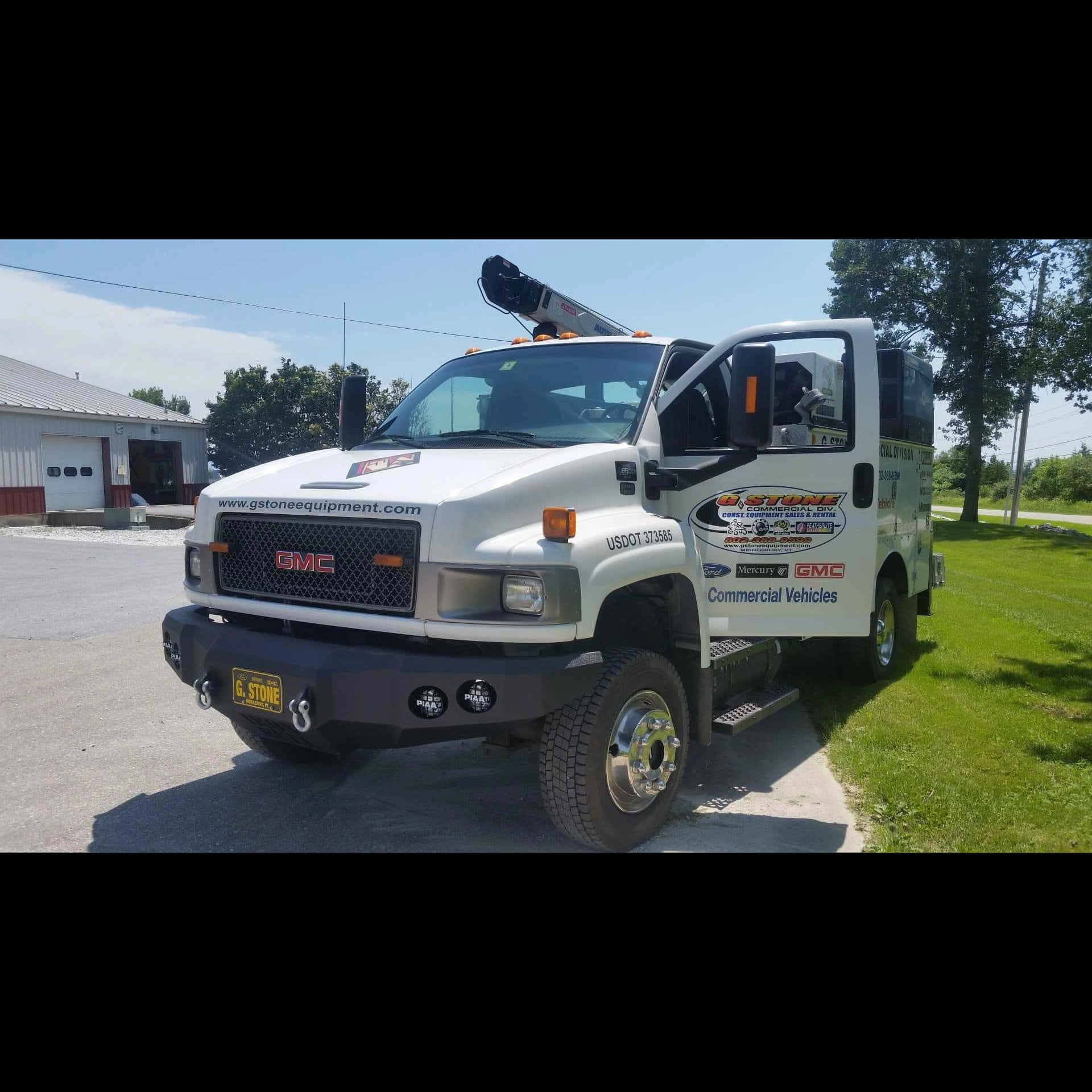 GMC Topkick, white, tow truck, Full HD Desktop Wallpaper