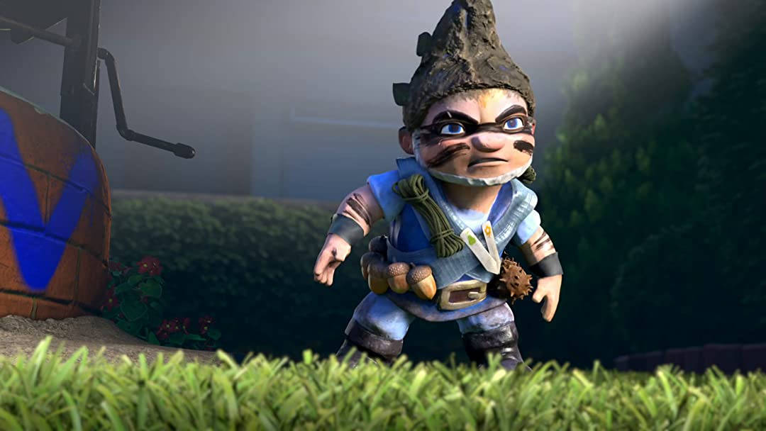Gnomeo And Juliet, spiked hat, paint-splattered face, SD Desktop Wallpaper