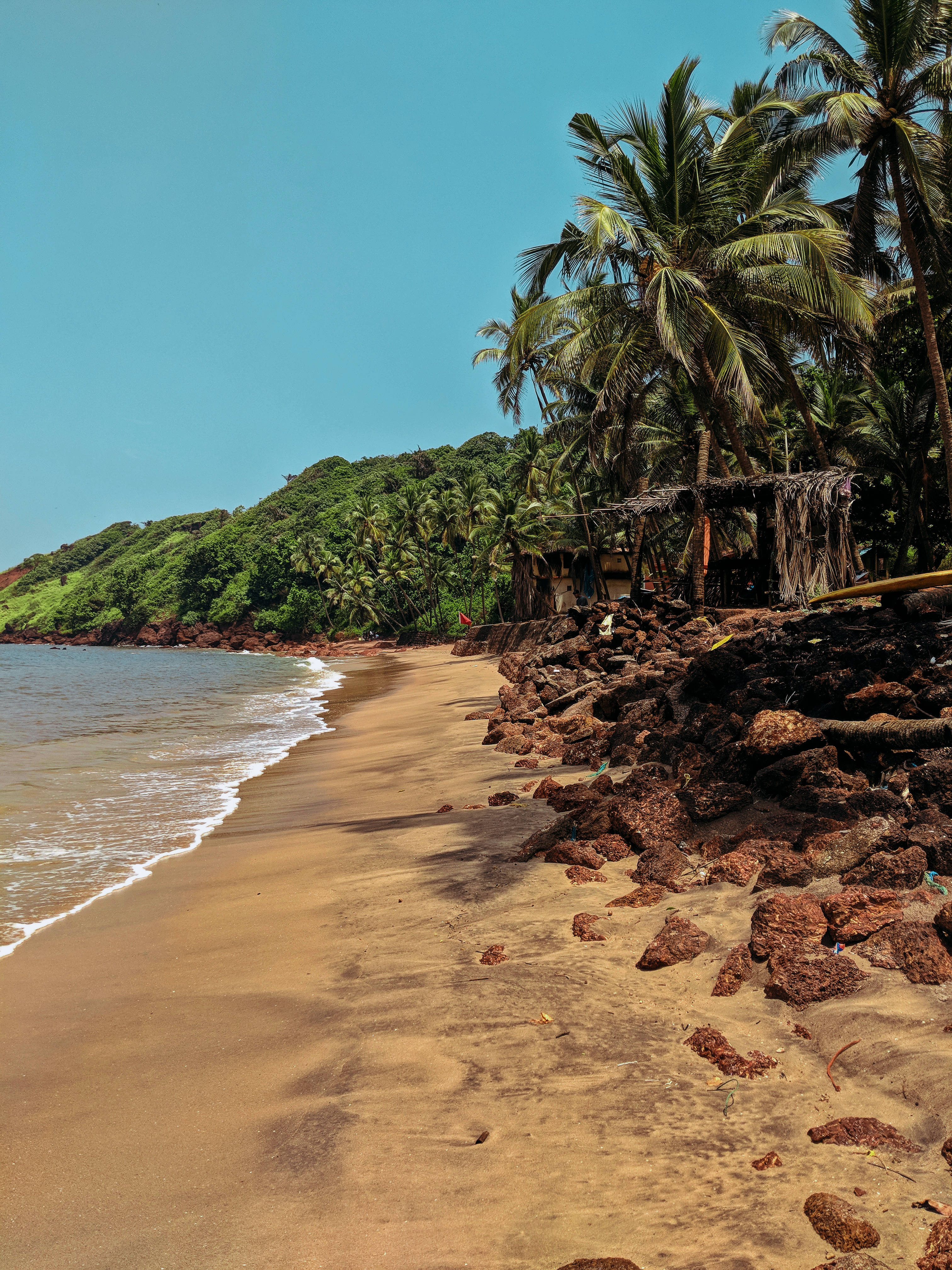 Goa India, golden sand, gentle waves, 4K Phone Wallpaper