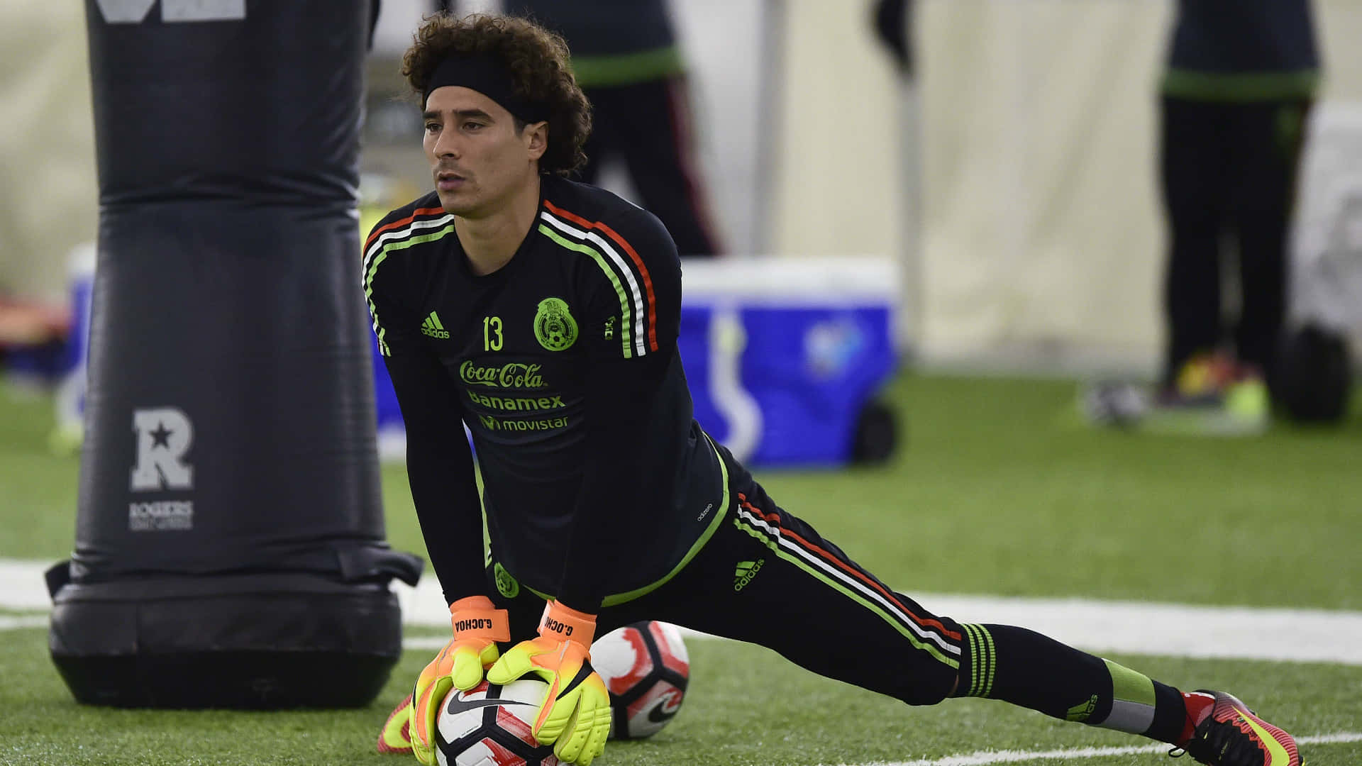 Mexican soccer goalkeeper, black training gear, number 13, Full HD Desktop Wallpaper