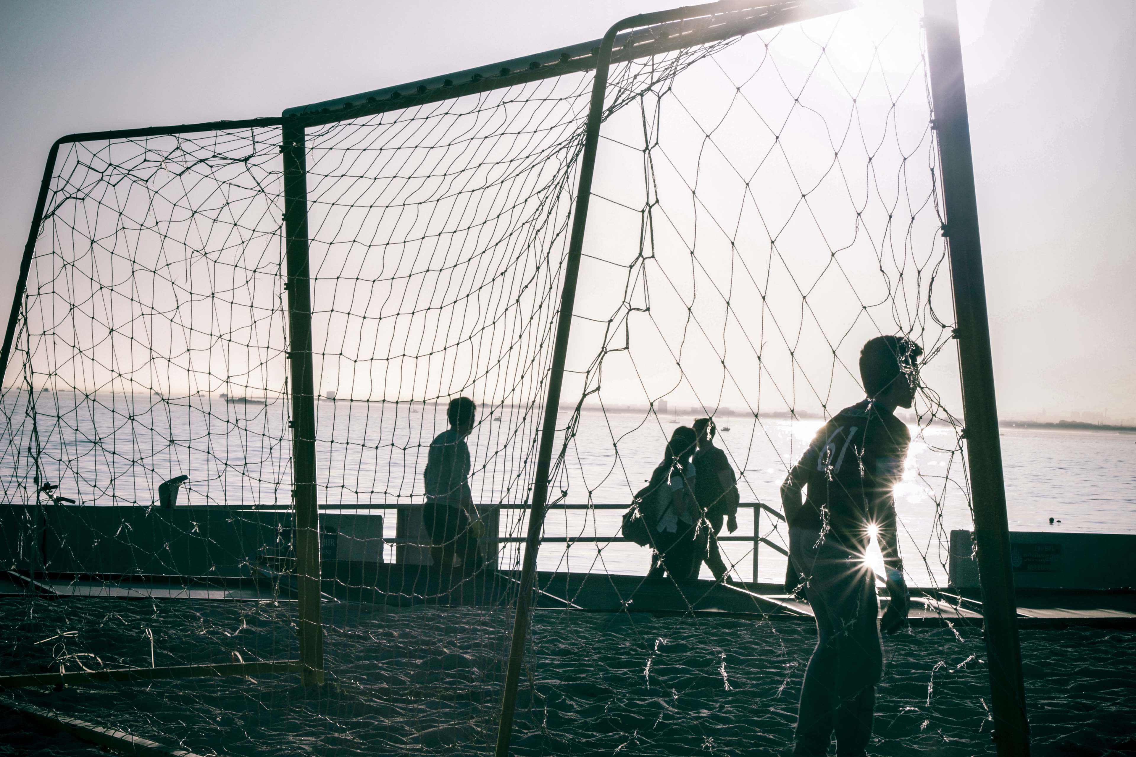 Goalkeeper, beach, sunset, 4K Desktop Wallpaper