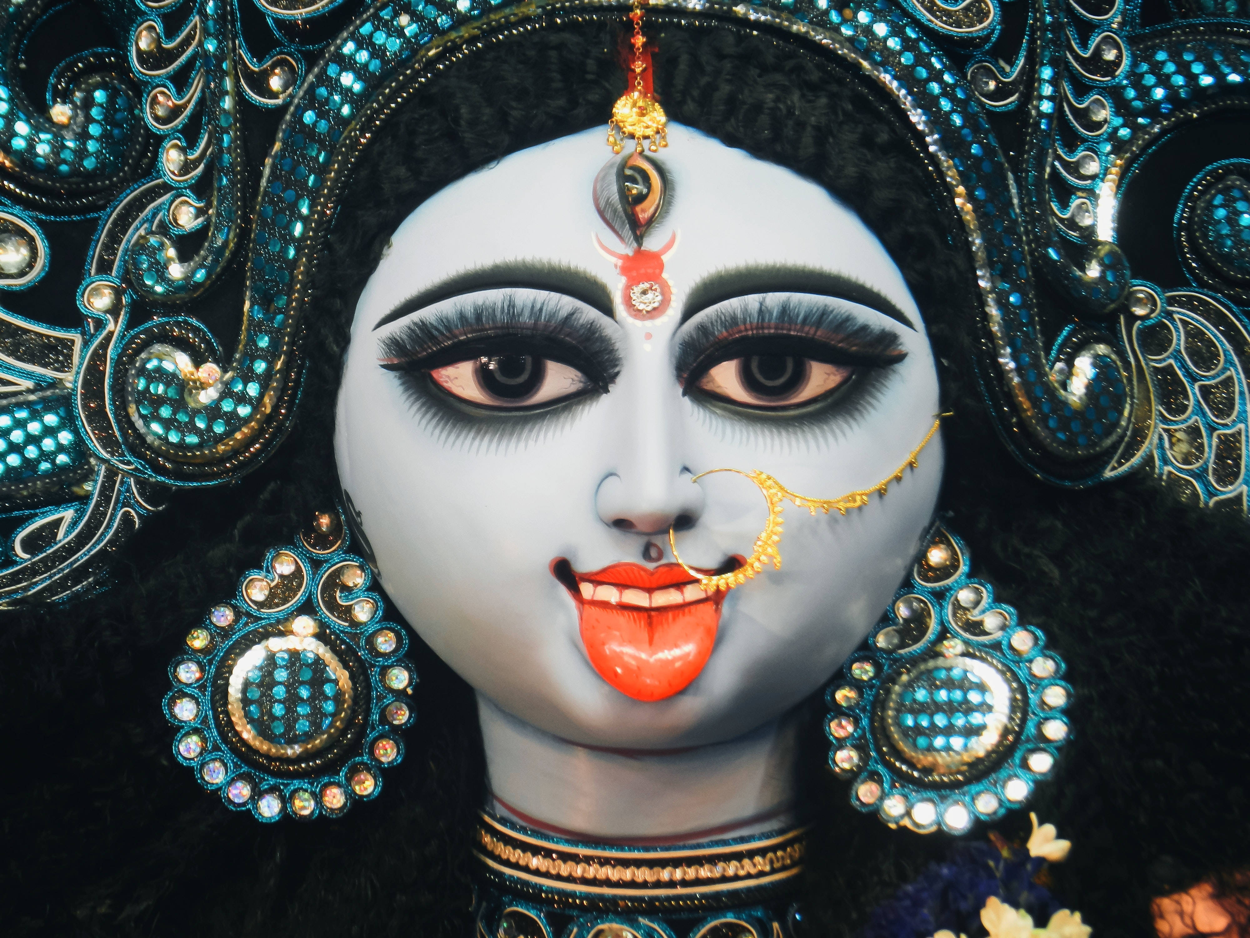 Goddess Kali, blue skin, turquoise headdress, 4K Desktop Wallpaper