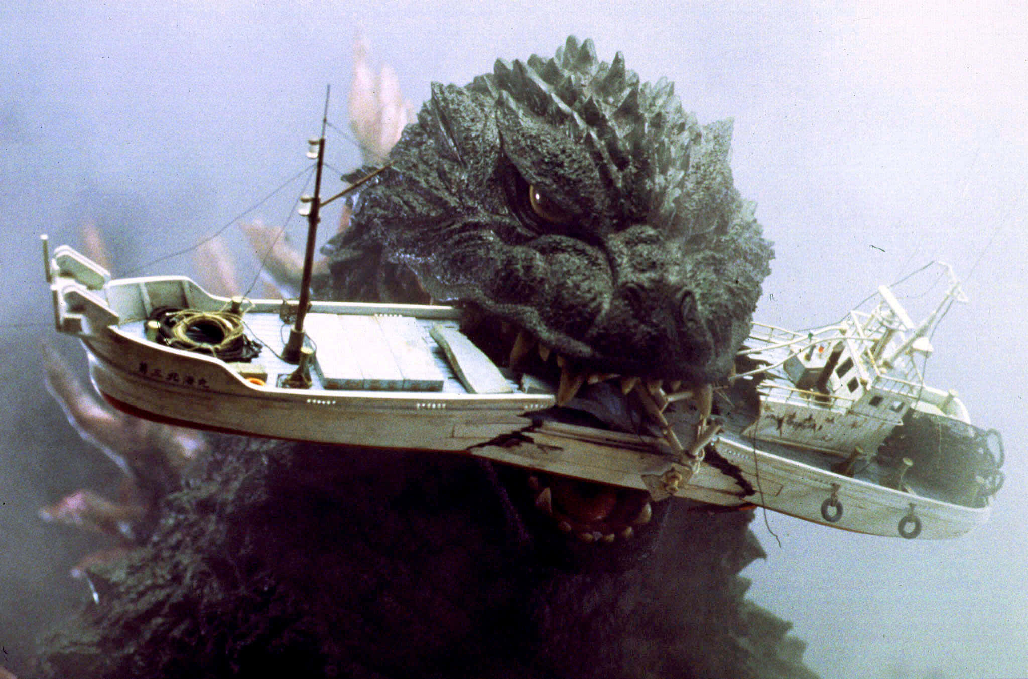 Godzilla 2000, spiky gray skin, murky ocean waters, Full HD Desktop Wallpaper