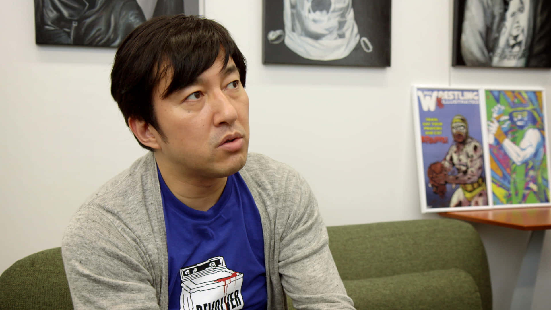 Goichi Suda, blue t-shirt, gray cardigan, Full HD Desktop Wallpaper
