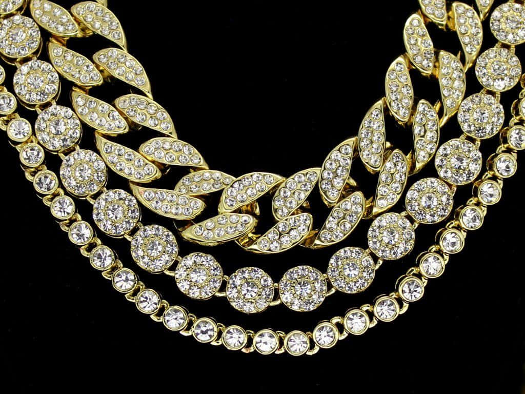 gold chain, multi-layered gold chain necklace, sparkling crystals, SD Desktop Wallpaper