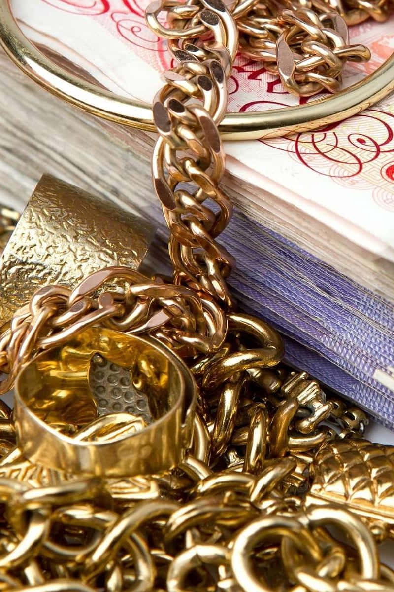 gold chain, gold ring, stacks of colorful banknotes, SD Phone Wallpaper