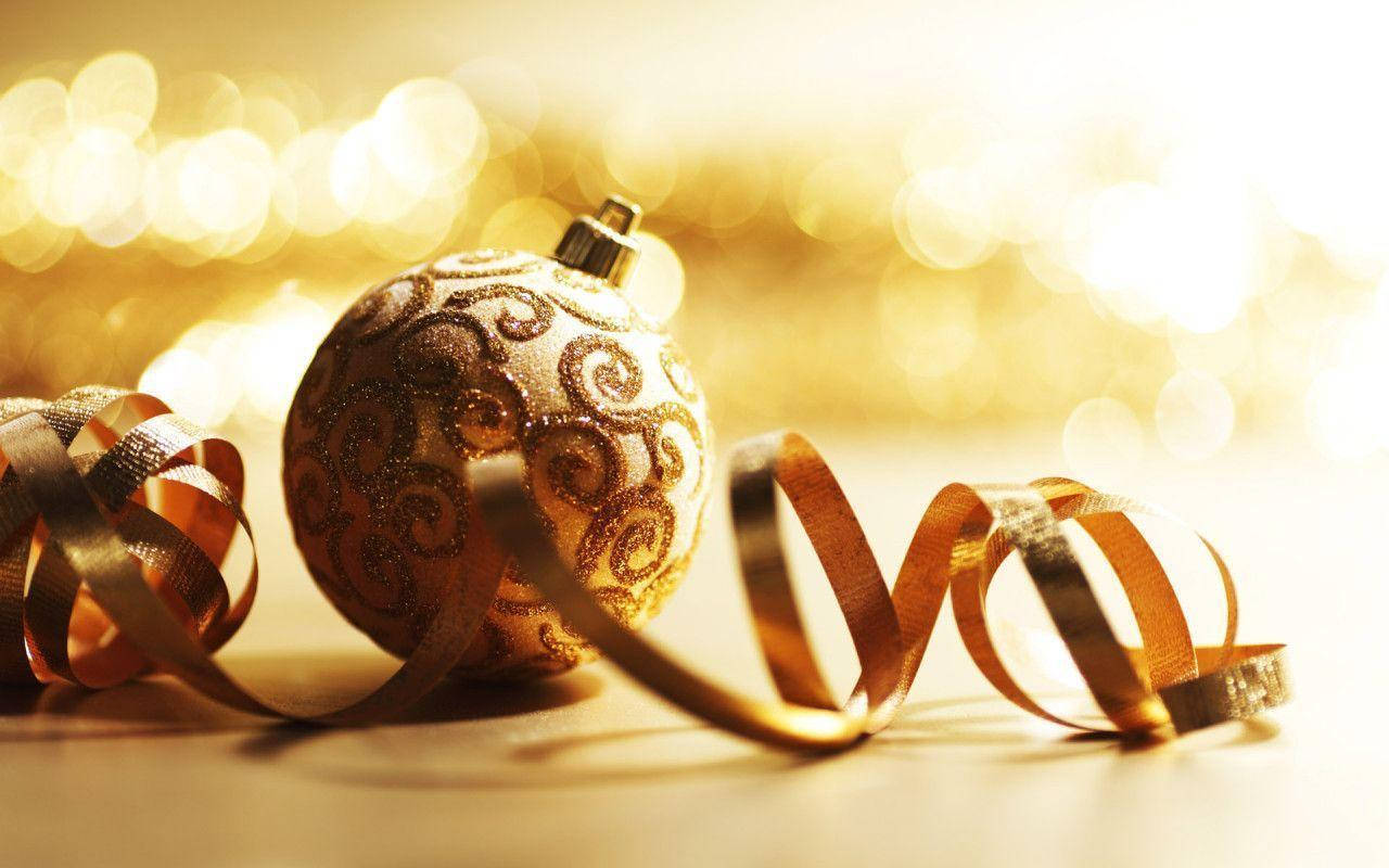 gold, Christmas bauble, curled ribbon, HD Desktop Wallpaper