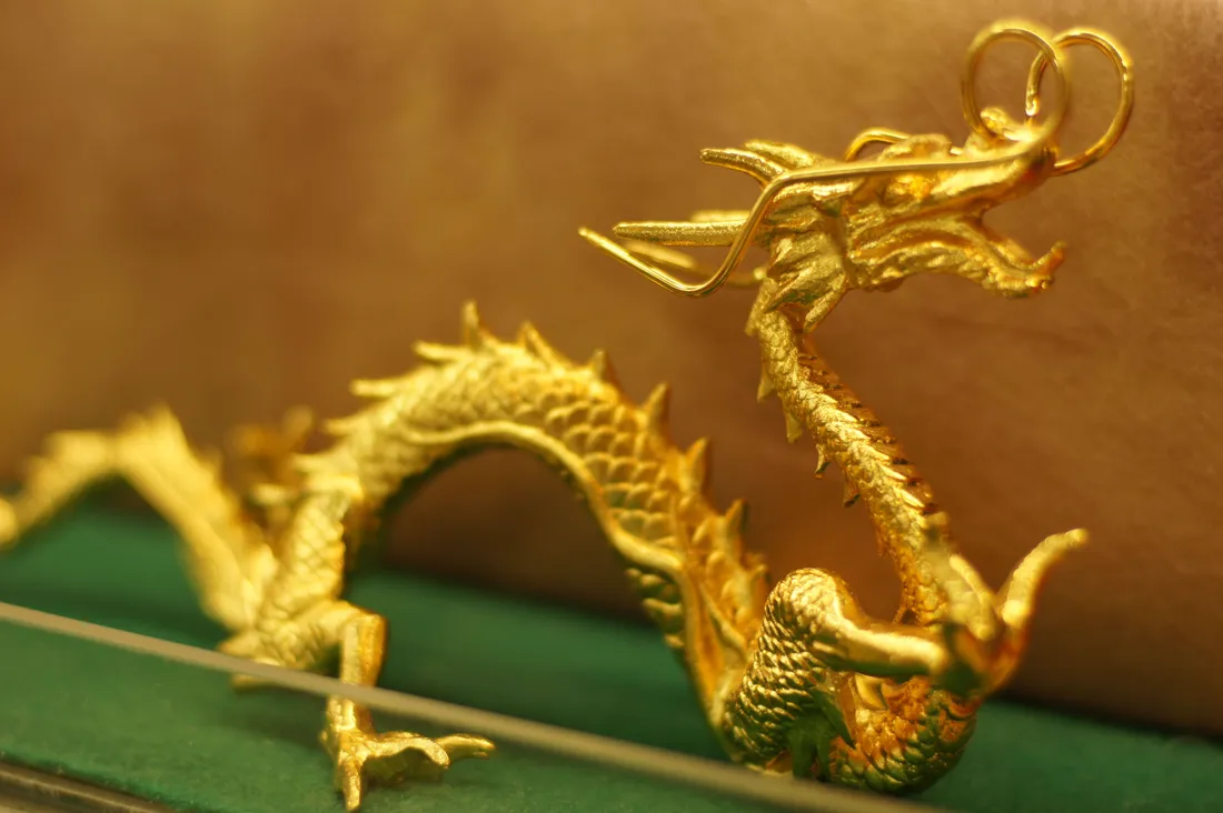 Gold dragon