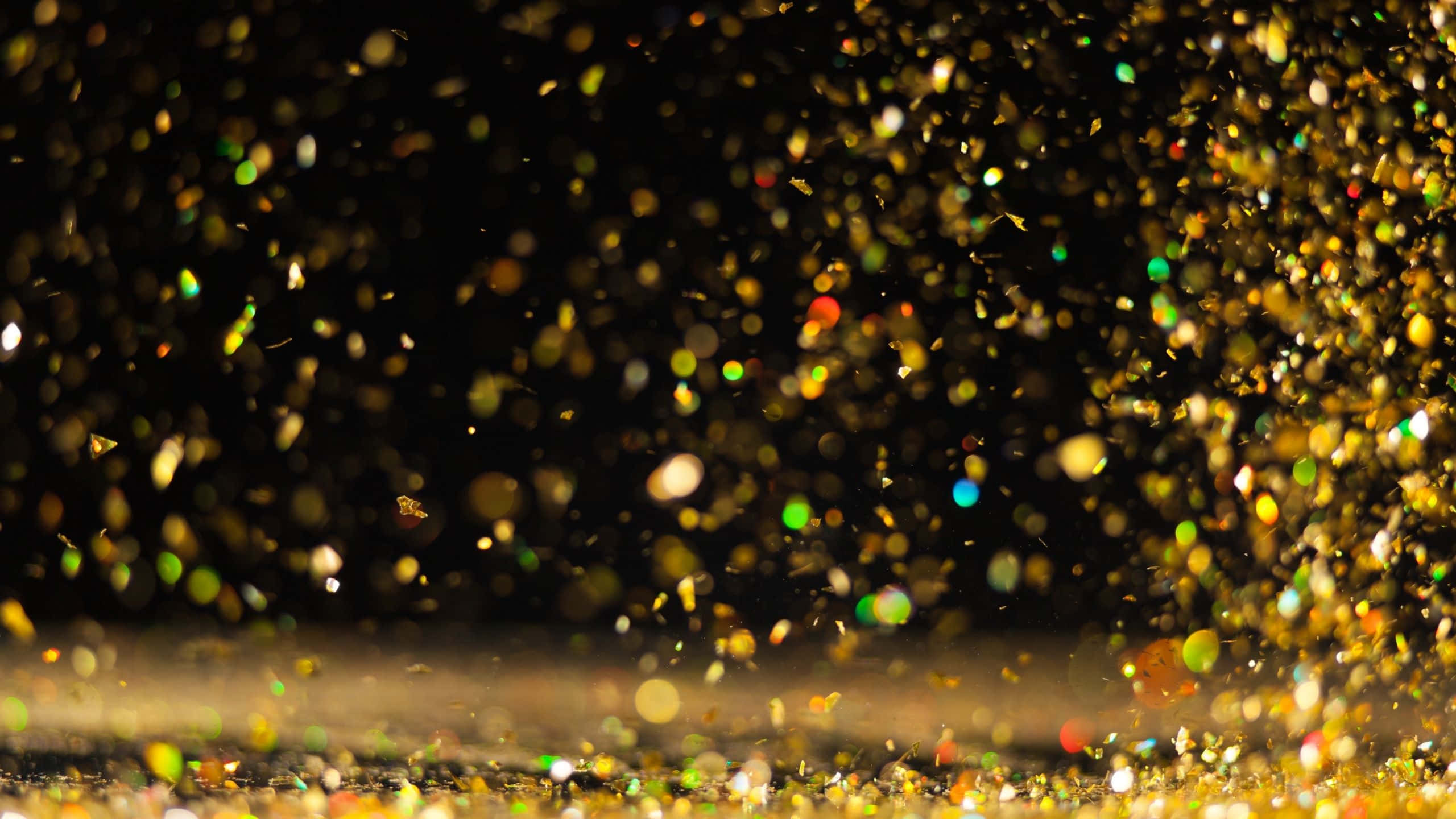 black and gold glitter, golden glitter particles, dark background, 2K Desktop Wallpaper