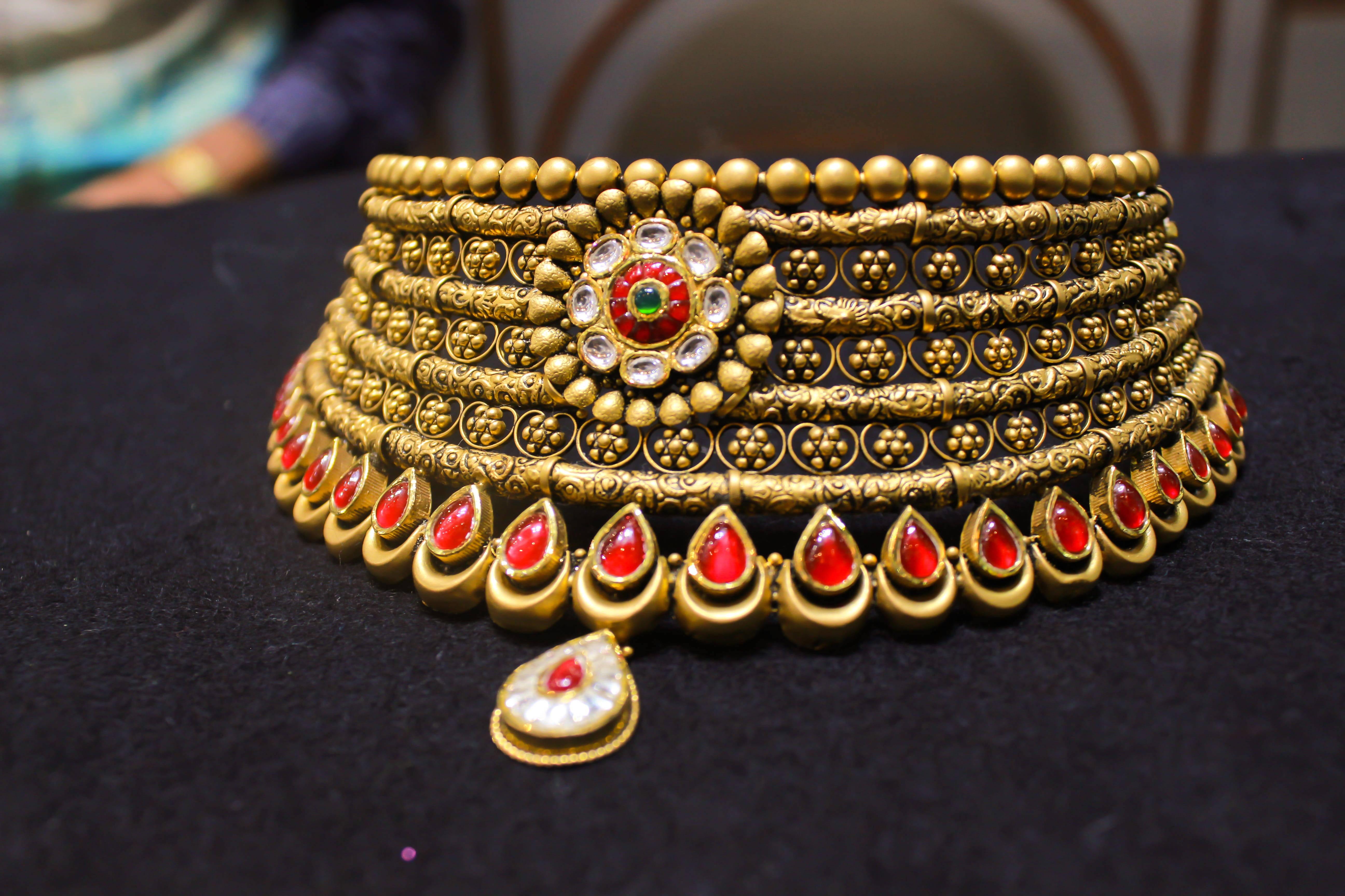 gold choker necklace, red gemstones, intricate patterns, 5K Desktop Wallpaper