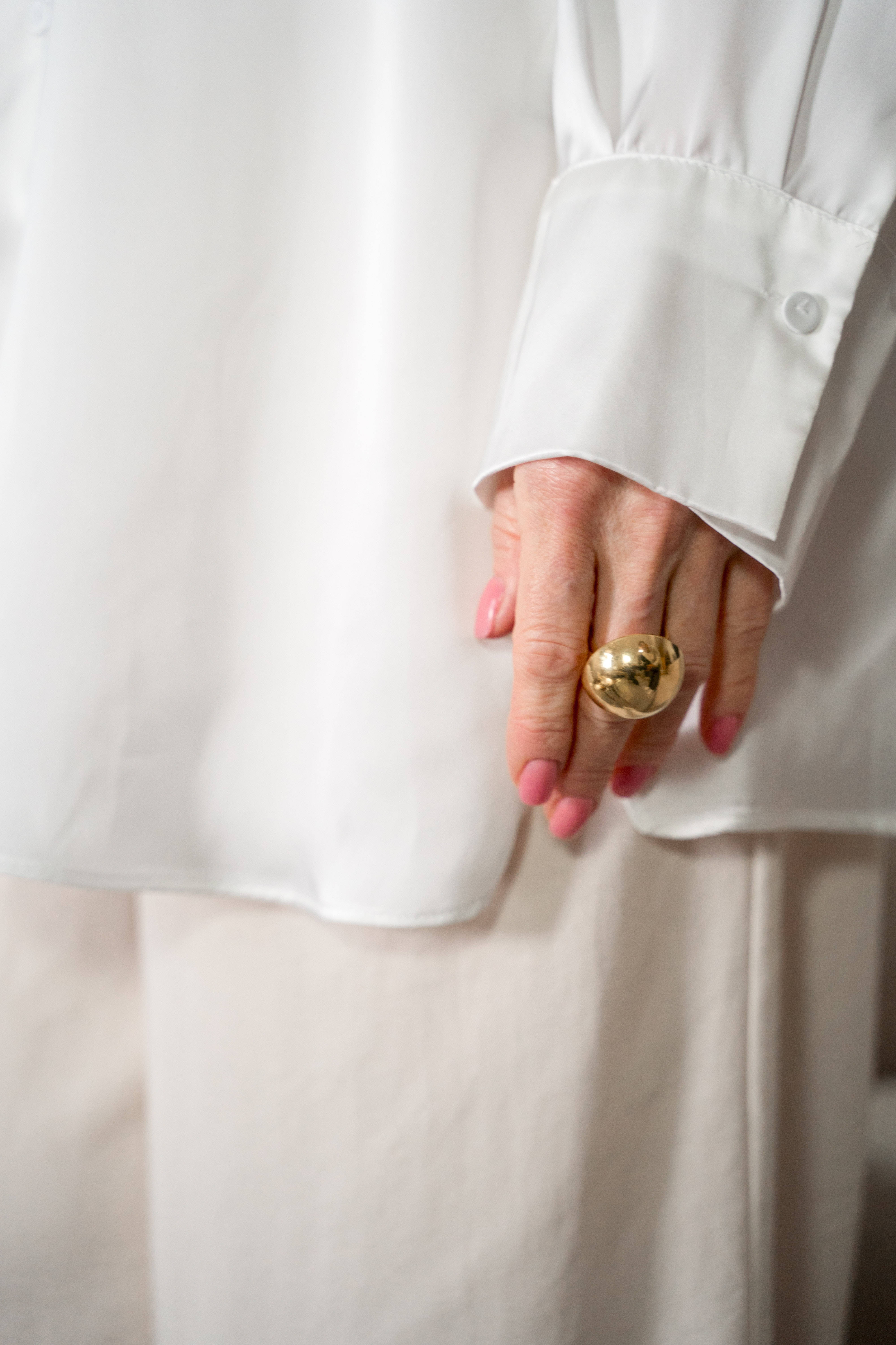 gold ring, pink nails, white blouse sleeve, 5K Phone Wallpaper