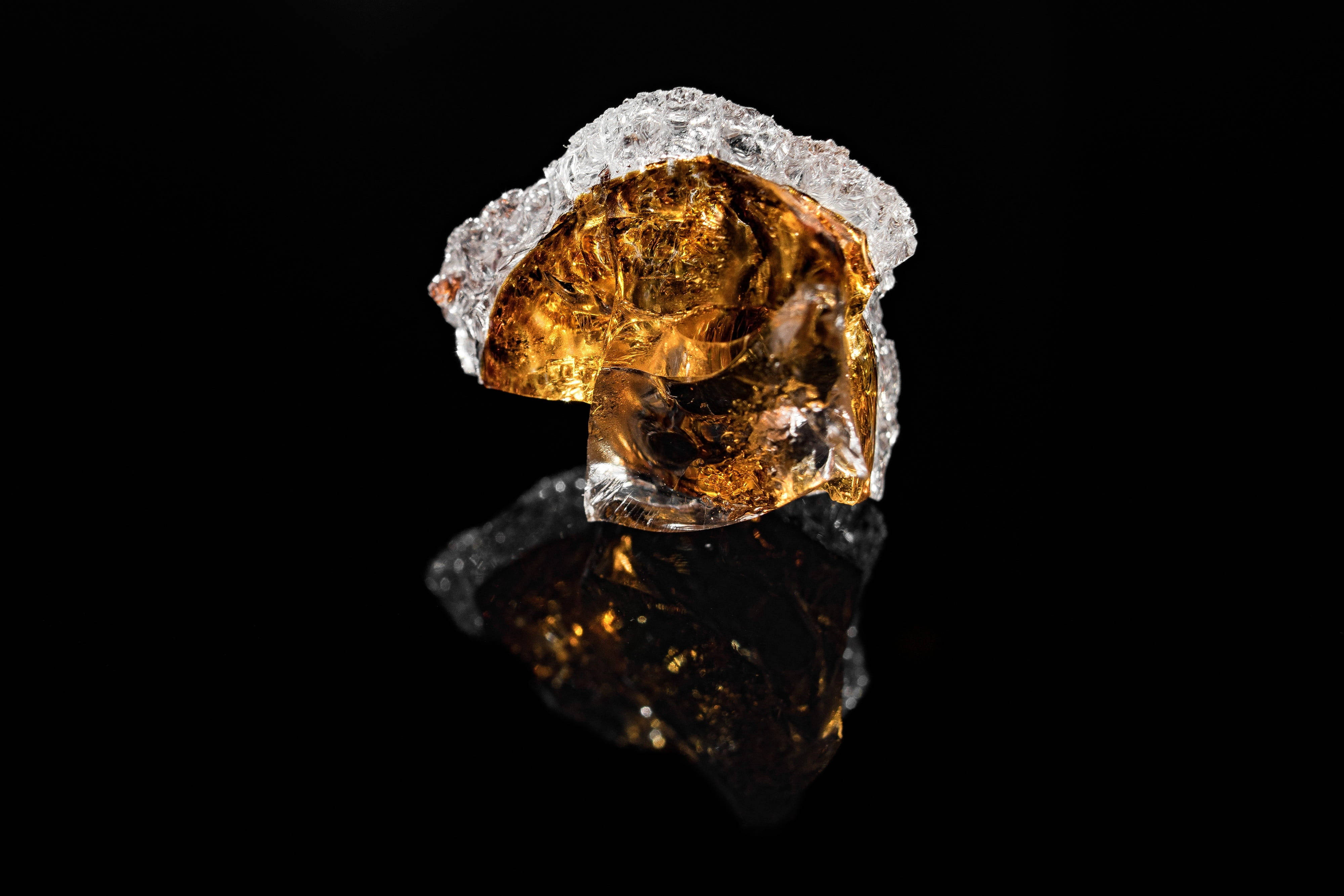 amber gold jewellery, amber-colored crystal, jagged edges, 4K Desktop Wallpaper