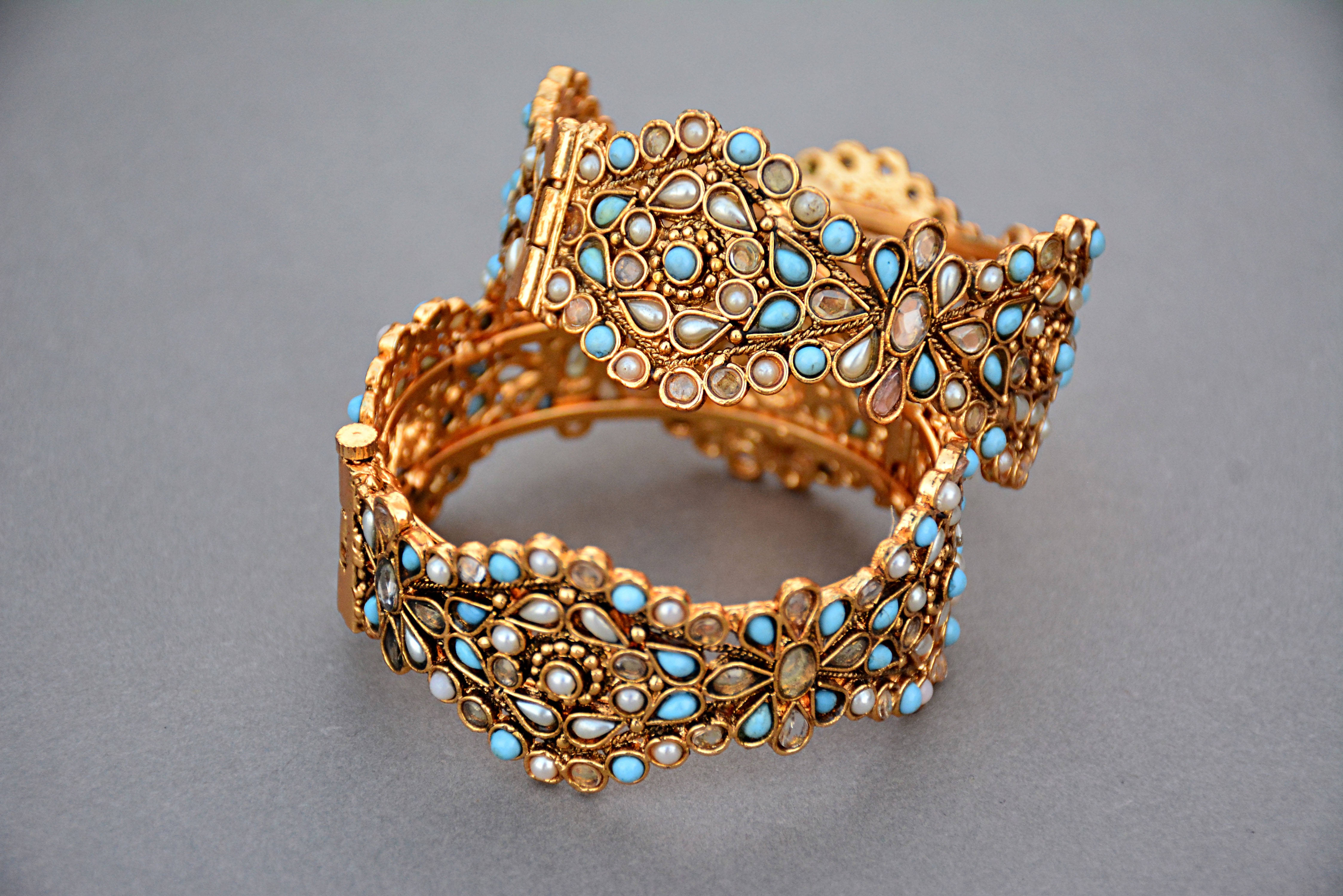 gold bangles, turquoise, pearl, 4K Desktop Wallpaper
