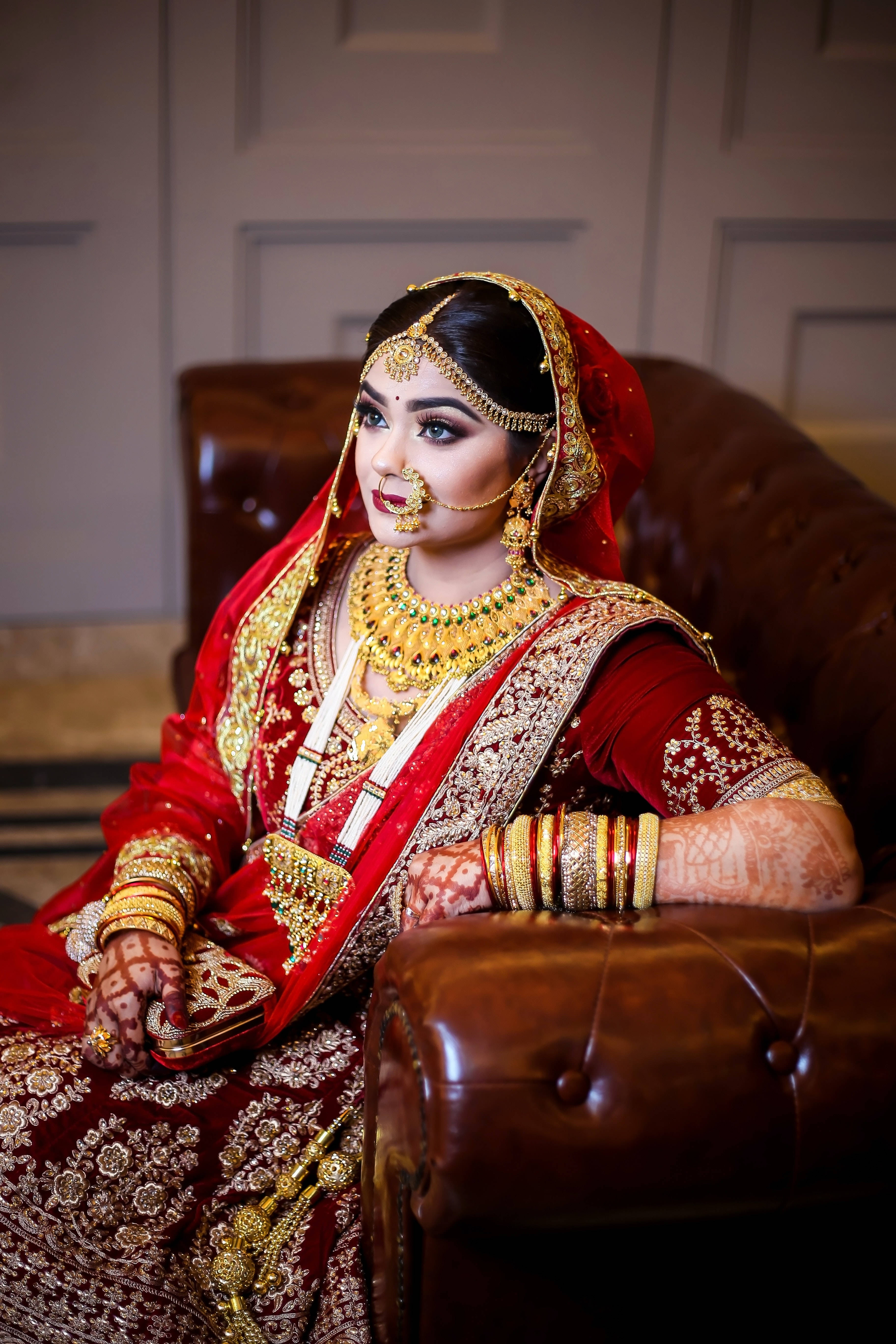 red and gold lehenga, ornate, henna, 5K Phone Wallpaper