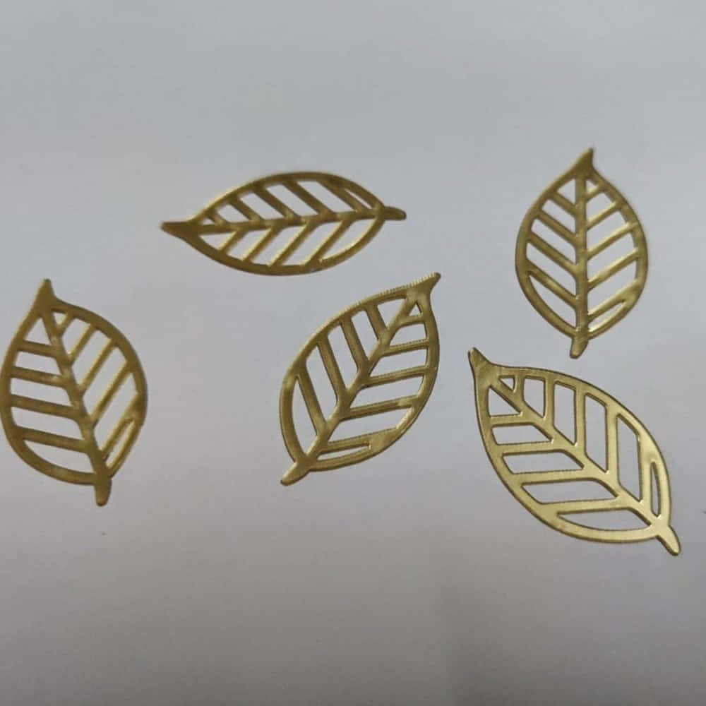golden leaf, vein patterns, white surface, SD Desktop Wallpaper