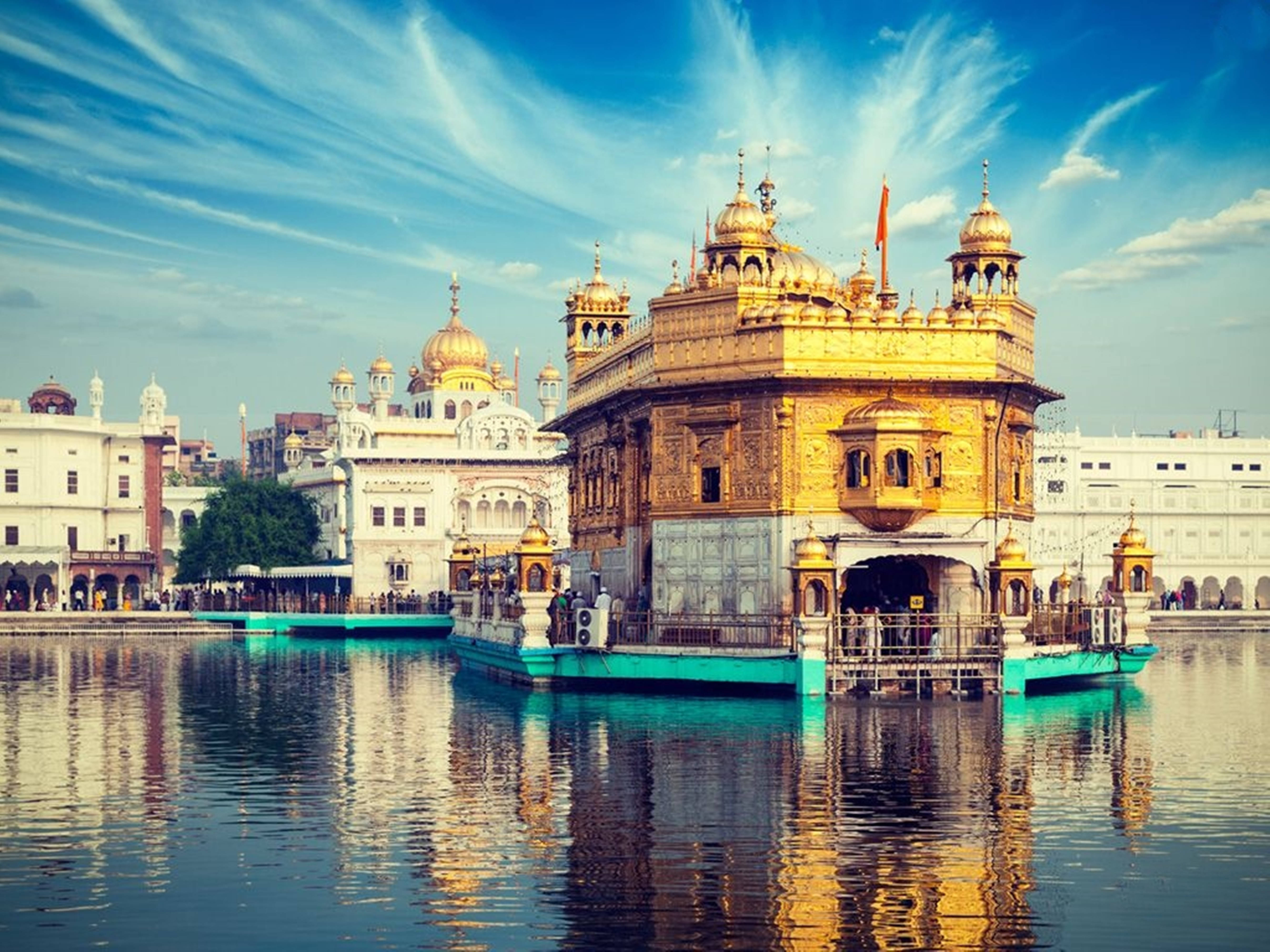 Golden Temple, ber tree, bright blue sky, 5K Desktop Wallpaper
